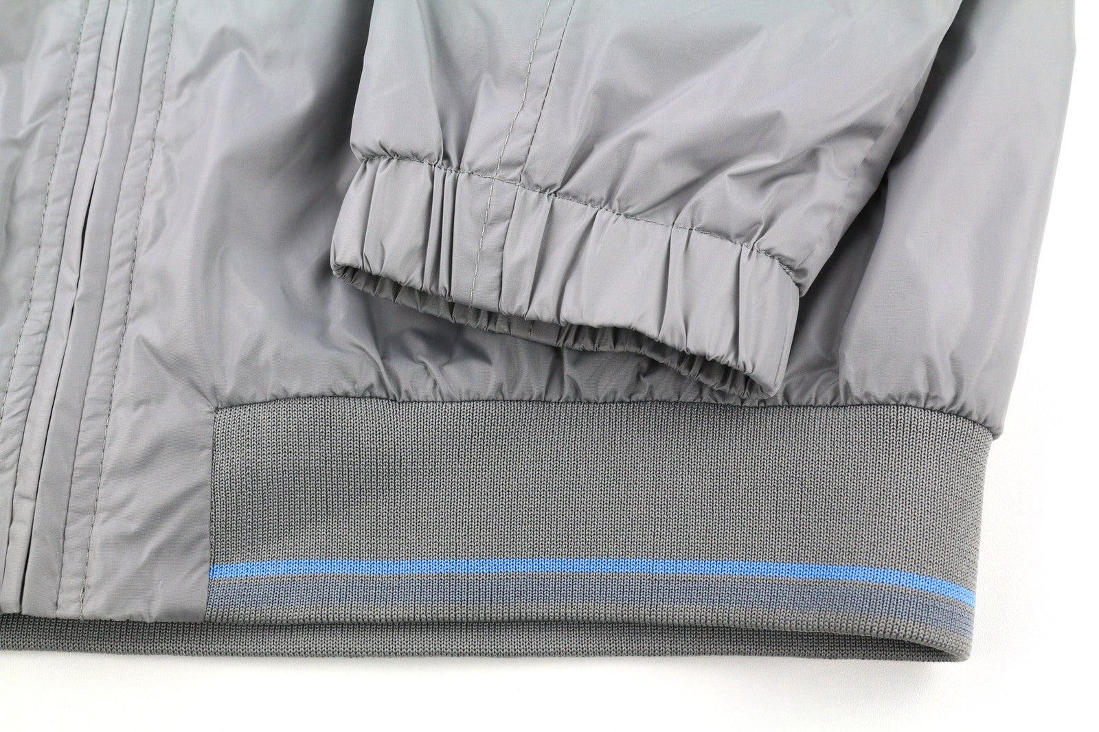 TRUSSARDI JEANS vyriška striukė 52 pilka lengva užtrauktuku bomber stiliaus ilgomis rankovėmis 