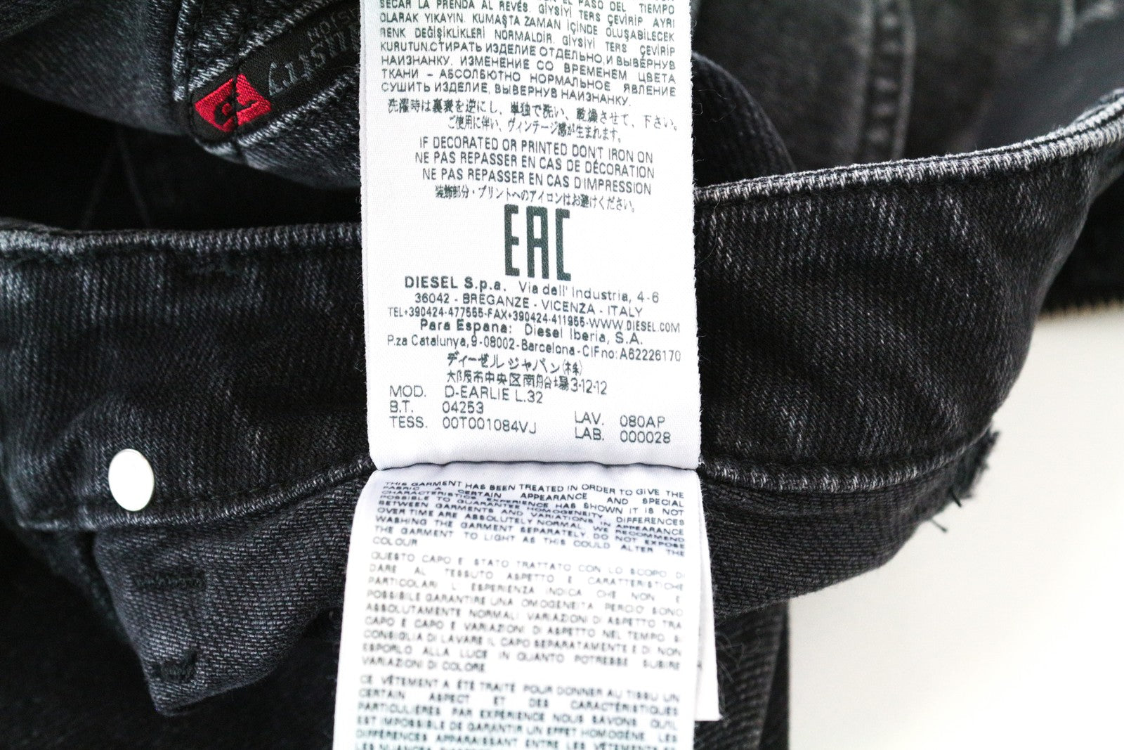 DIESEL D-Earlie 080AP W27/L32 Crop Slim juodi skalbtos medvilnės tamprūs batai 