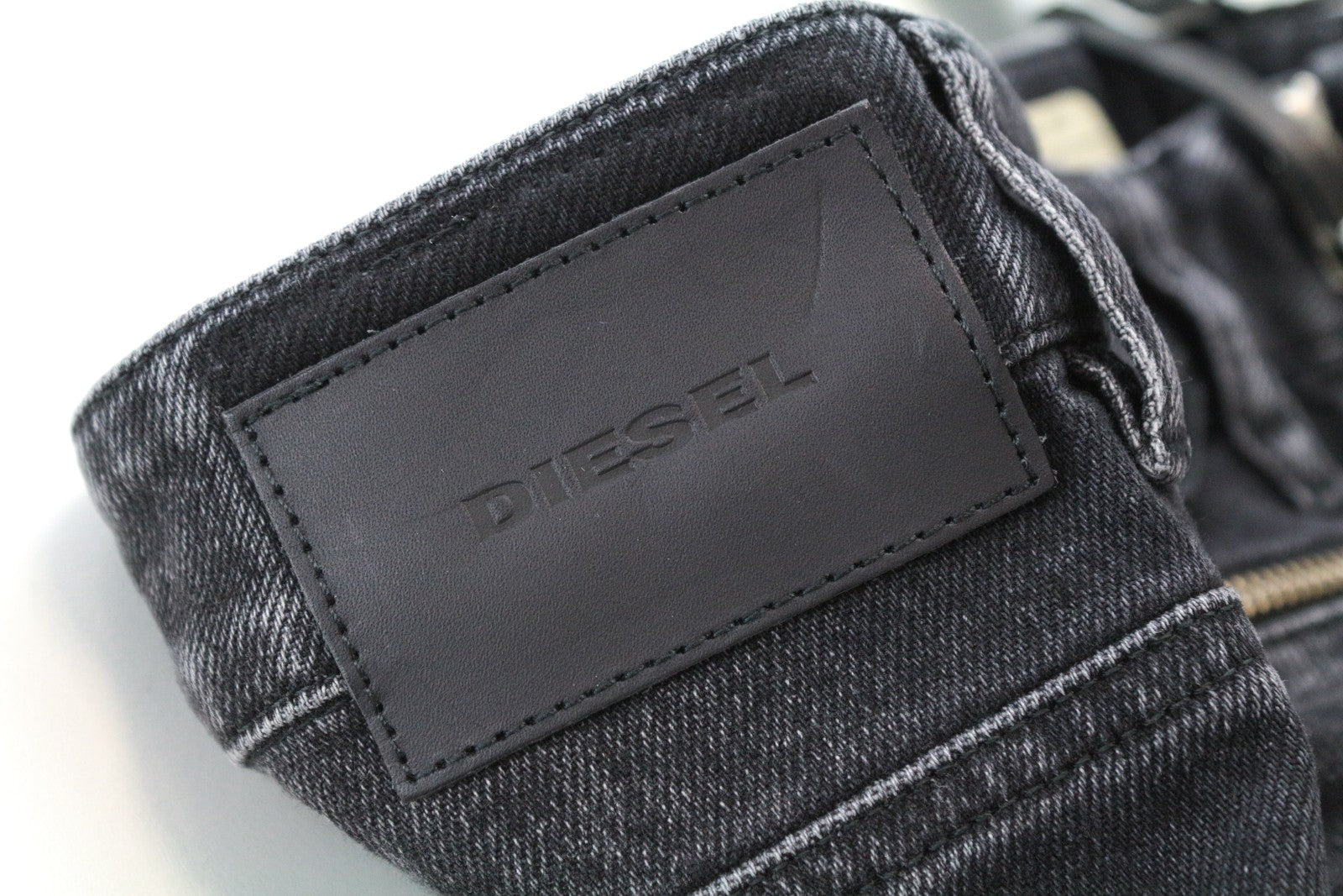 DIESEL D-Earlie 080AP W27/L32 Crop Slim juodi skalbtos medvilnės tamprūs batai 