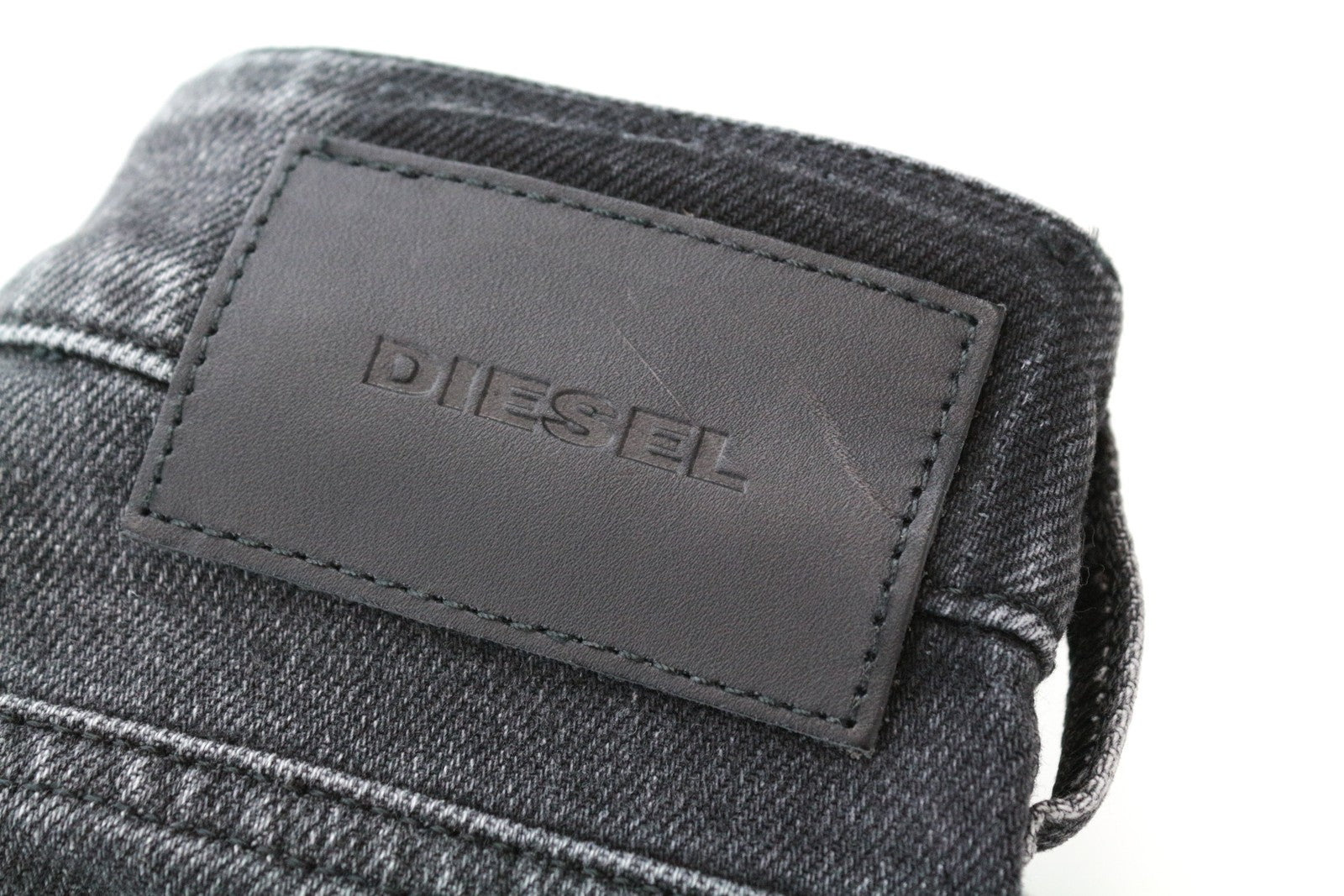 DIESEL D-Earlie 080AP W26/L32 skalbti juodi ploni tamprūs medvilniniai džinsai 