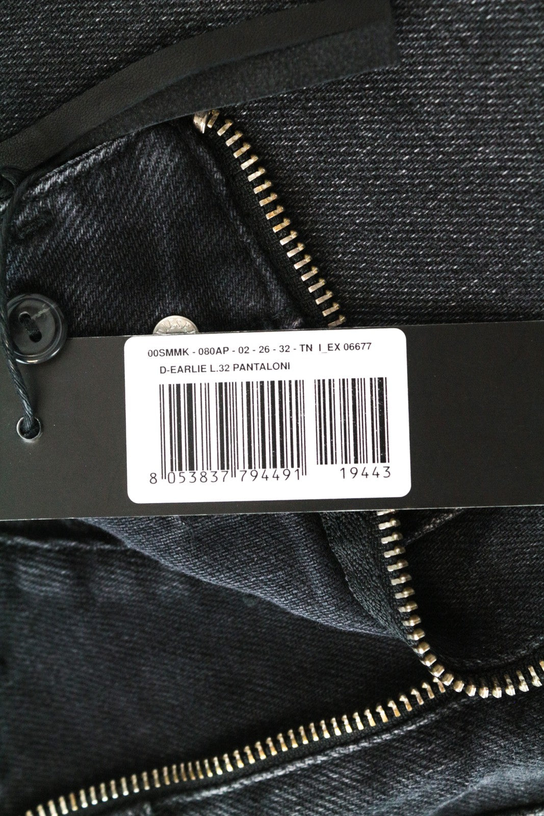 DIESEL D-Earlie 080AP W26/L32 skalbti juodi ploni tamprūs medvilniniai džinsai 