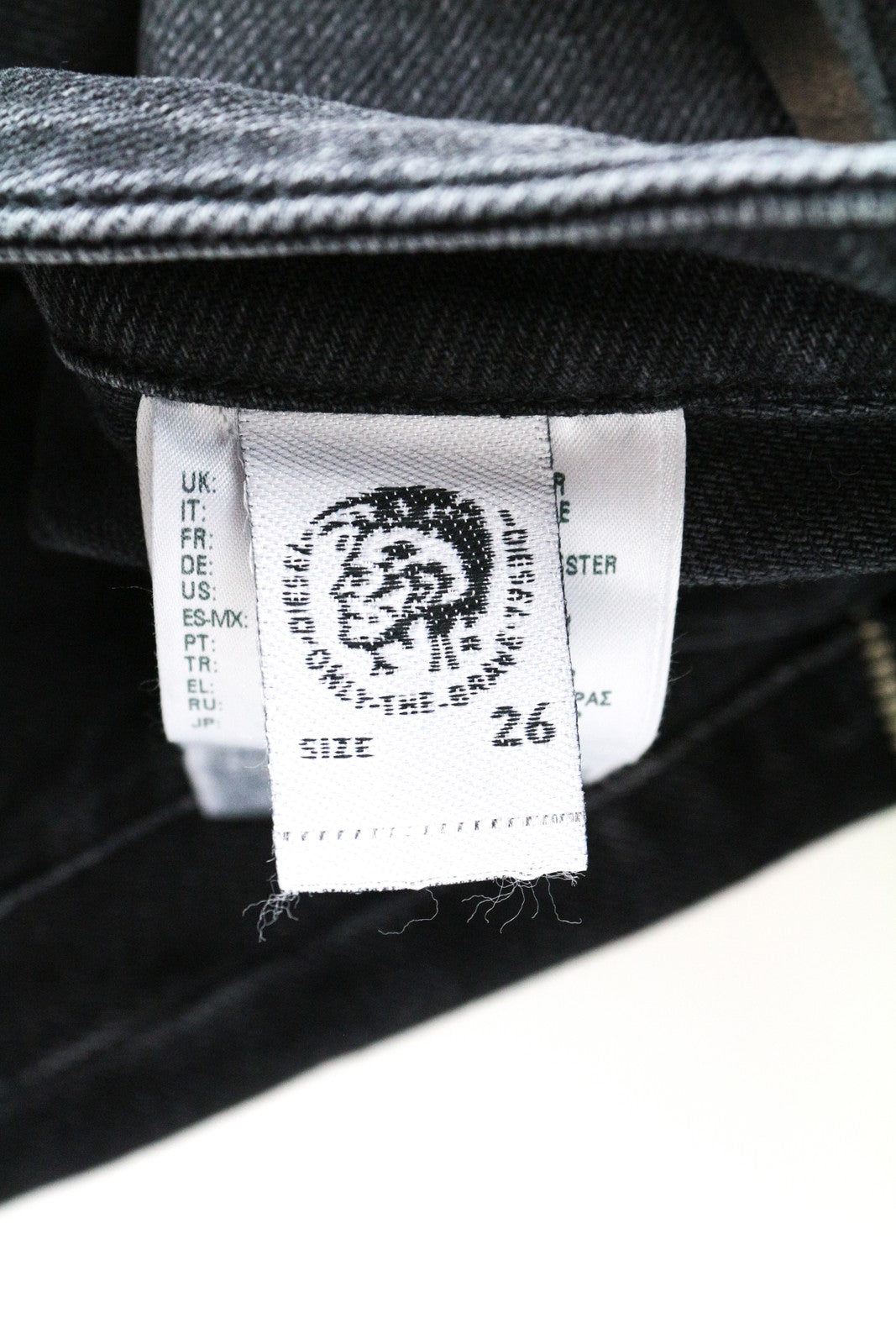 DIESEL D-Earlie 080AP W26/L32 skalbti juodi ploni tamprūs medvilniniai džinsai 