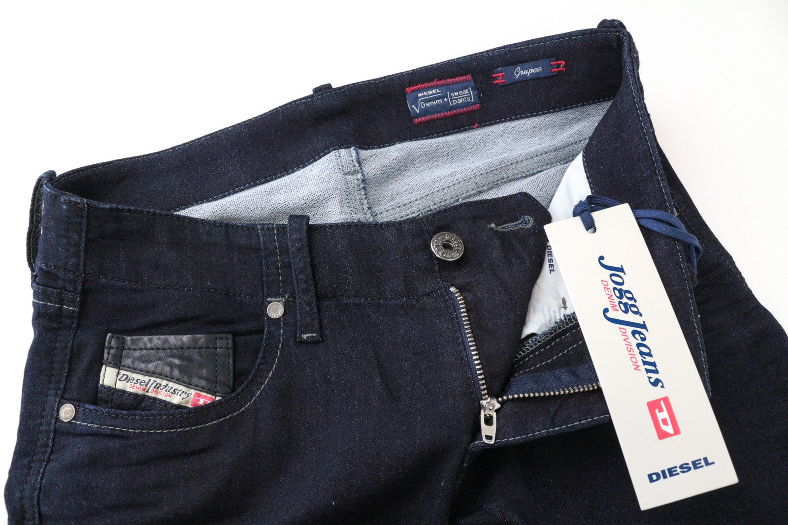 DIESEL Grupee-NE 0600V W25 moteriški Jogg Slim mėlyni medvilniniai džinsai 