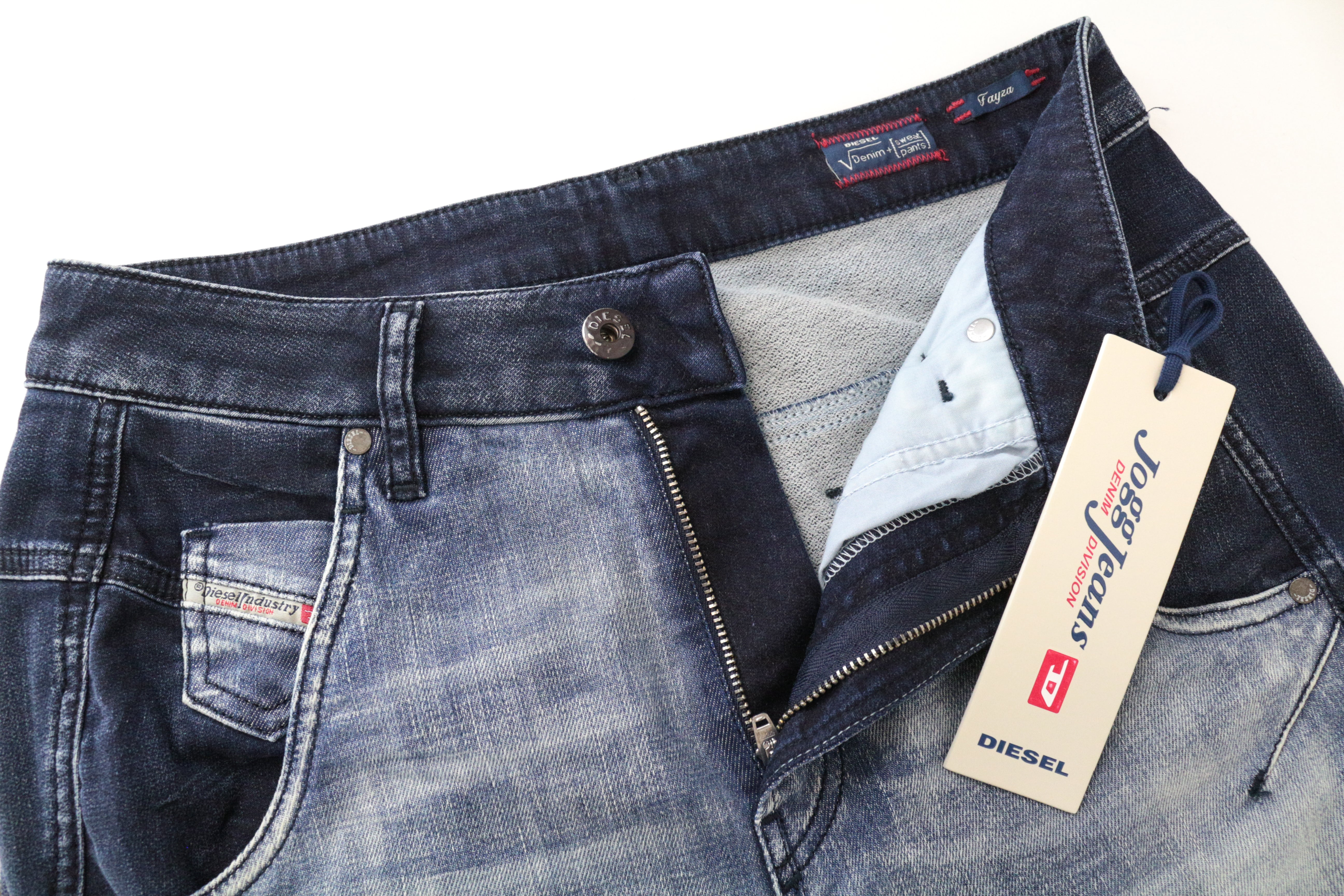 DIESEL Fayza-NE 0667A W25 Boyfriend Fit moteriški skalbti jogg džinsai 