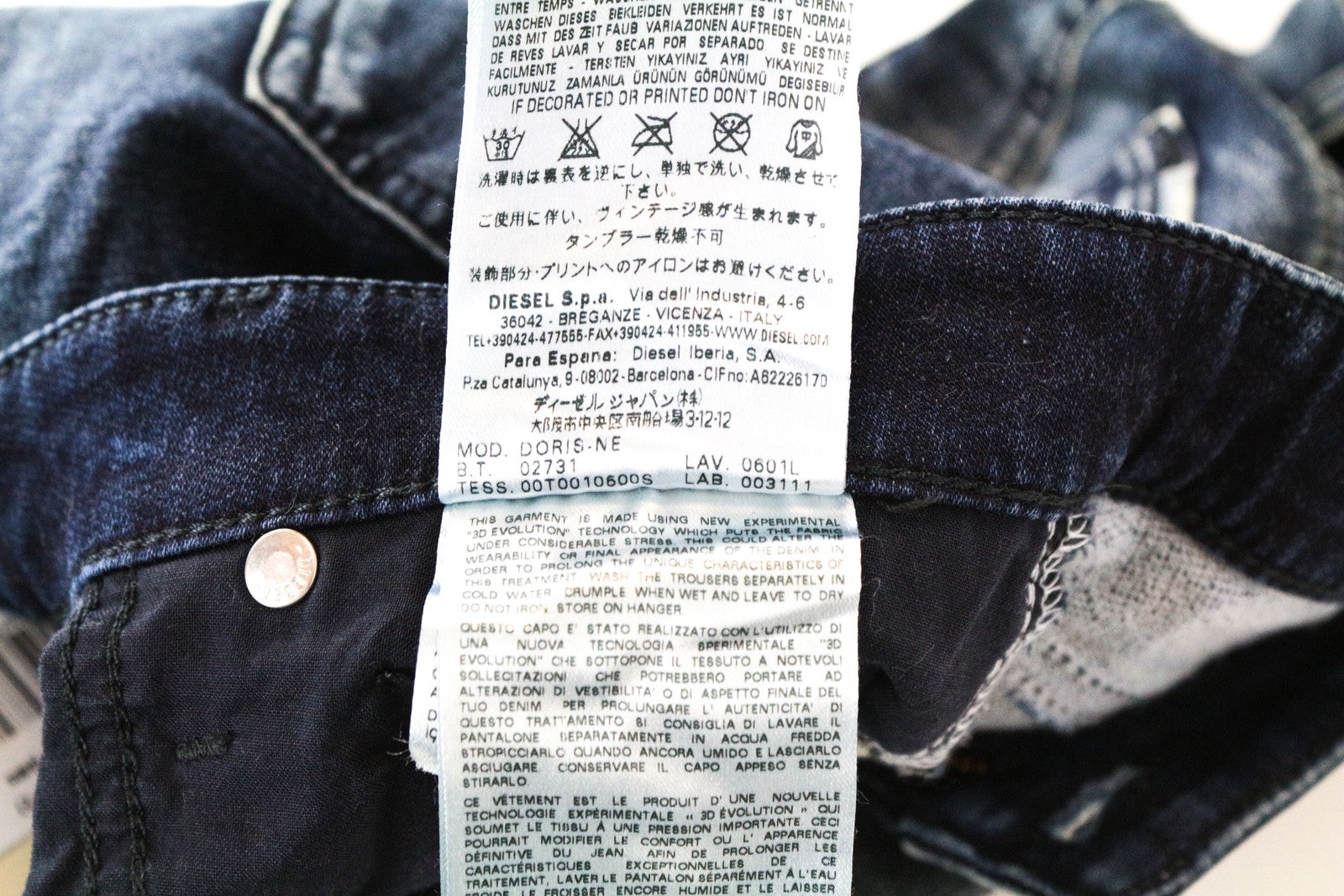 DIESEL Doris-NE 0601L W27 moteriškos plonos mėlynos medvilninės jogg džinsinės kelnės 