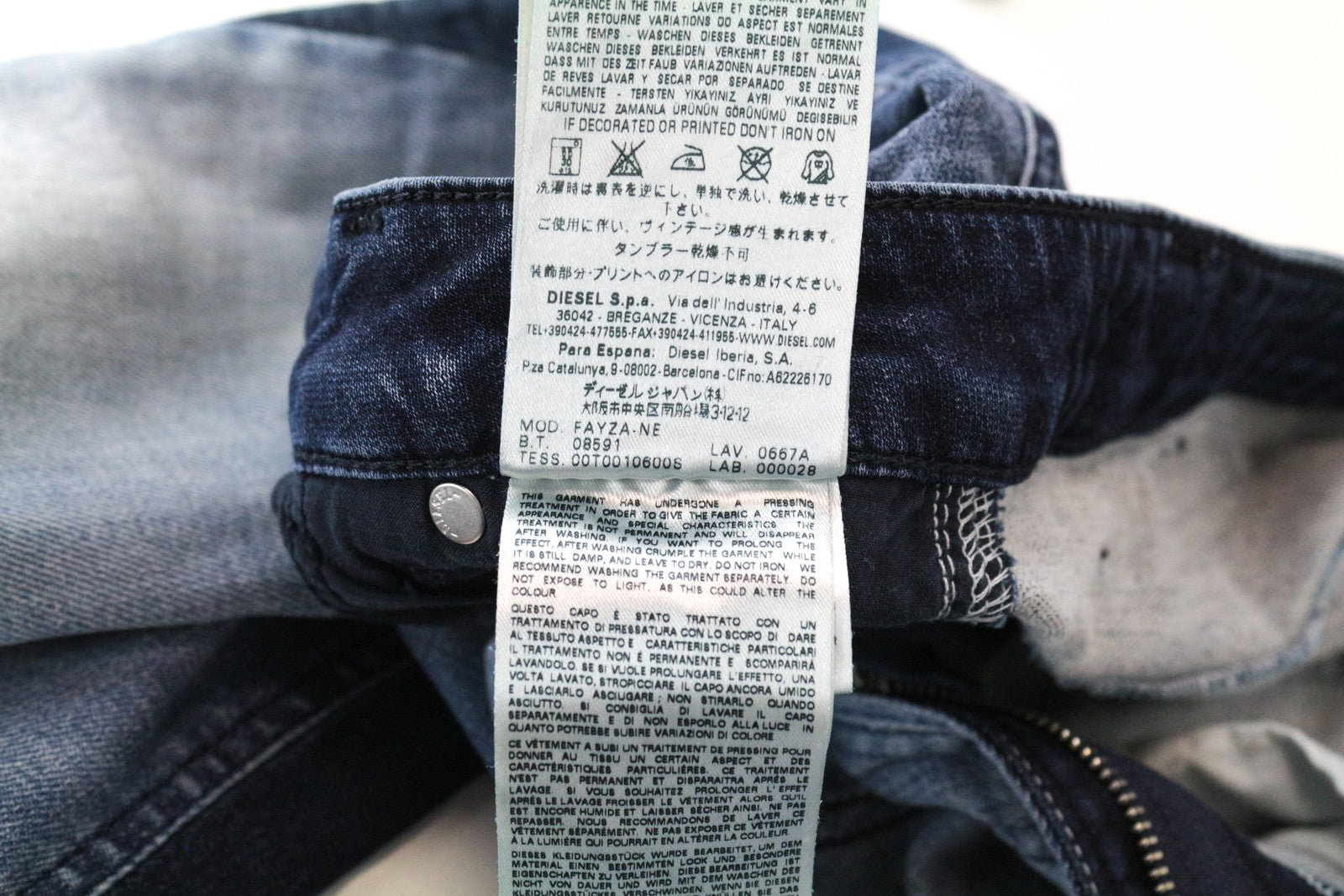 DIESEL Fayza-NE 0667A W25 Women's Blue Jogg Boyfriend Washed Jeans