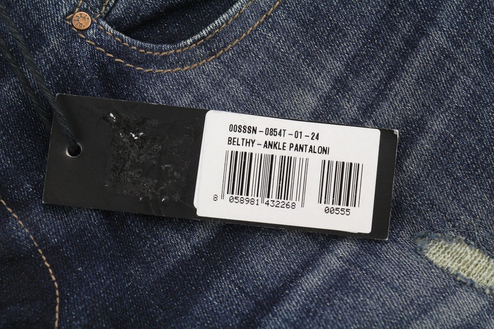 DIESEL Belthy-Ankle 0854T moteriški džinsai, W24, RRP 230 €, ploni, tiesūs, žemu juosmeniu, mėlyni. 