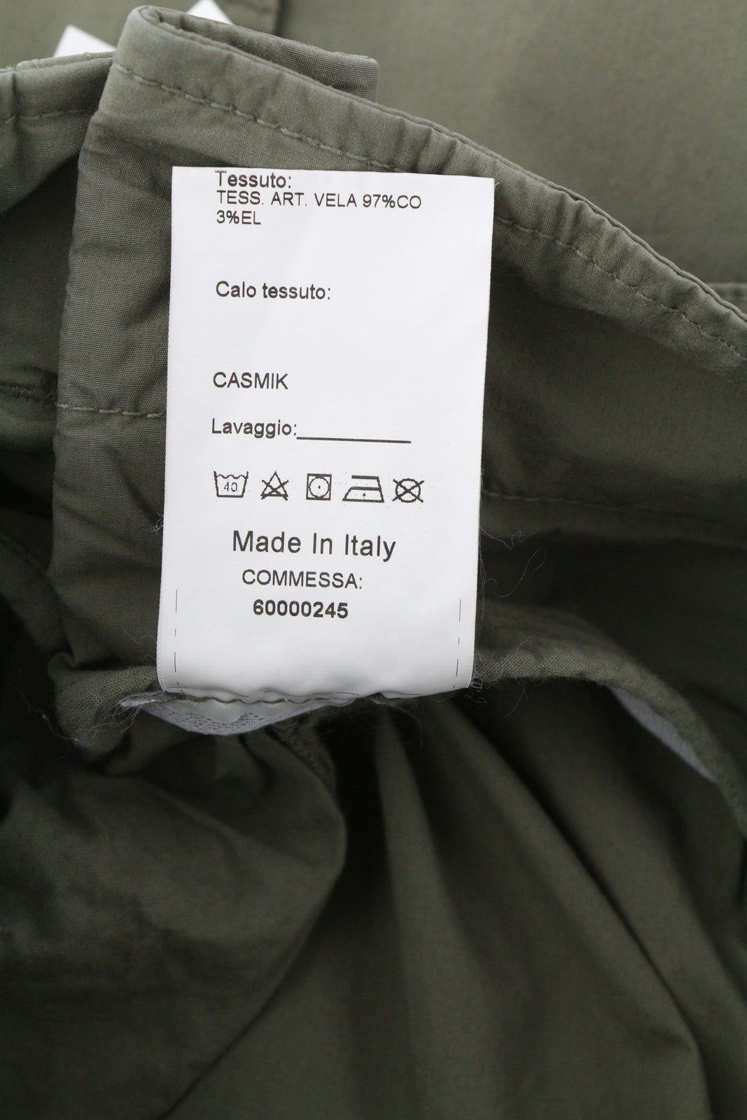 LIU JO moteriškos kelnės su krovininėmis kišenėmis, W28 chaki spalvos, su diržu aukštu juosmeniu. 