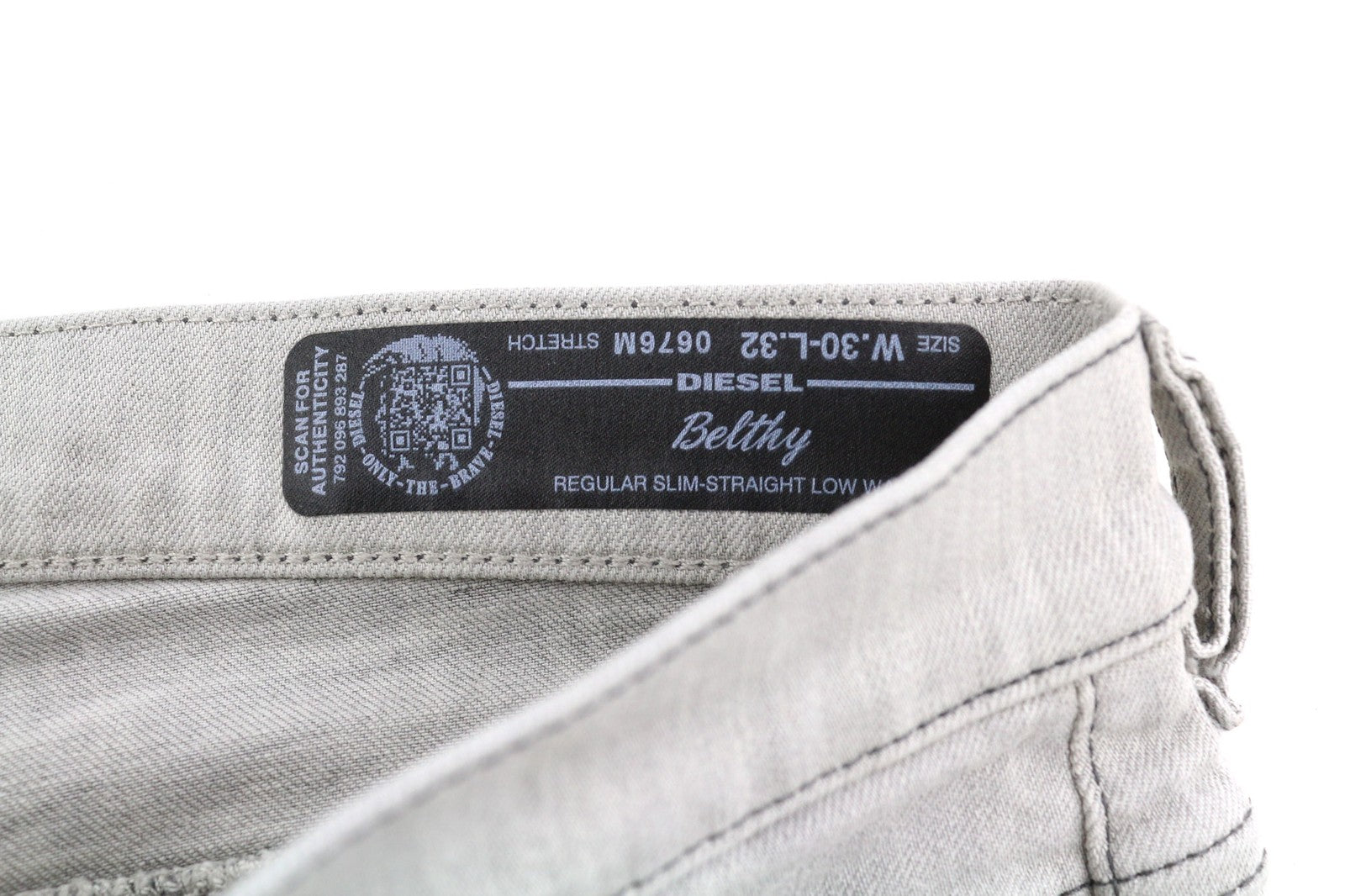 DIESEL DNA Belthy 0676M moteriški džinsai W30/L32 RRP 180 € Slim tiesūs žemo juosmens 