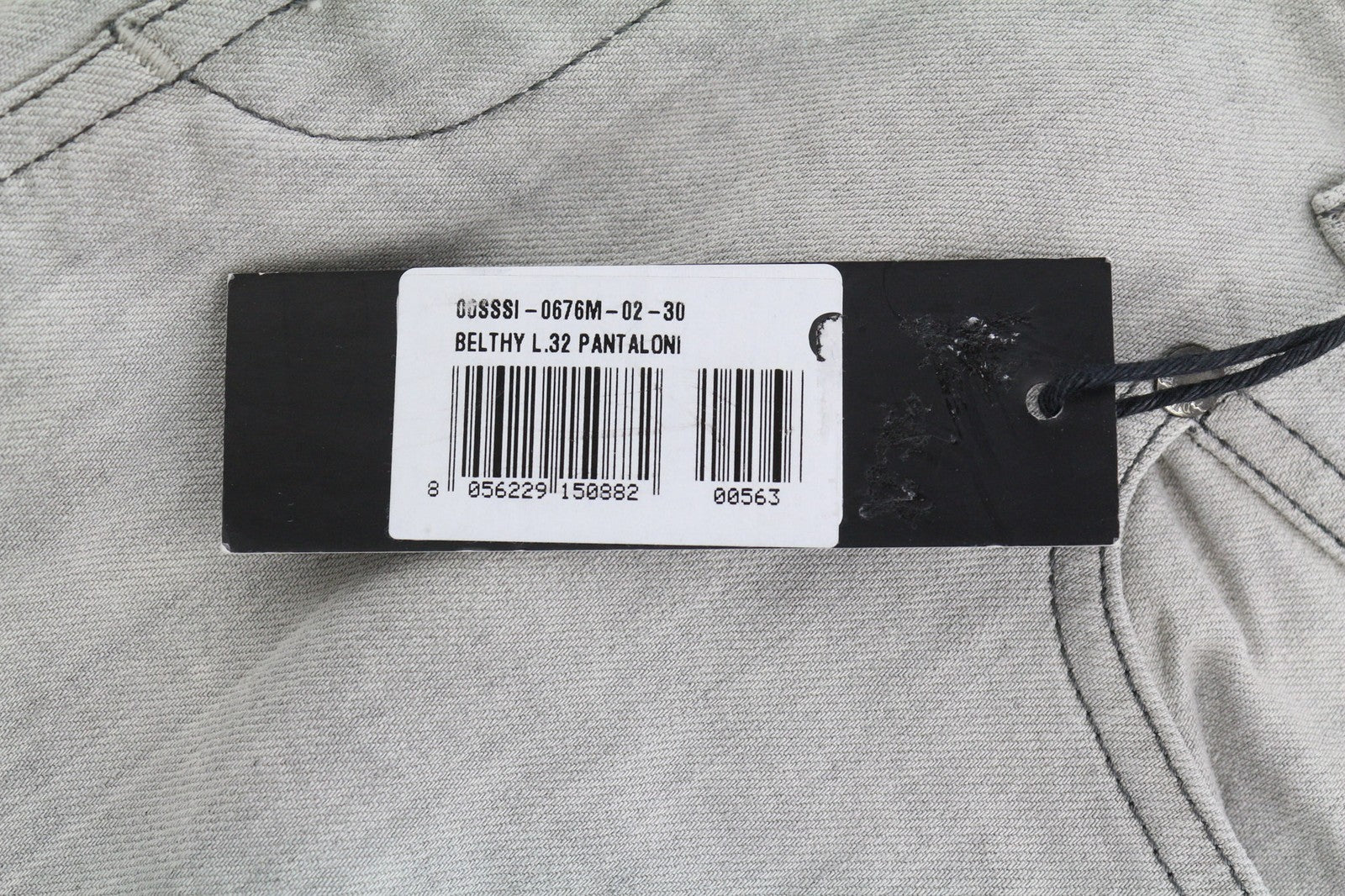 DIESEL DNA Belthy 0676M moteriški džinsai W30/L32 RRP 180 € Slim tiesūs žemo juosmens 