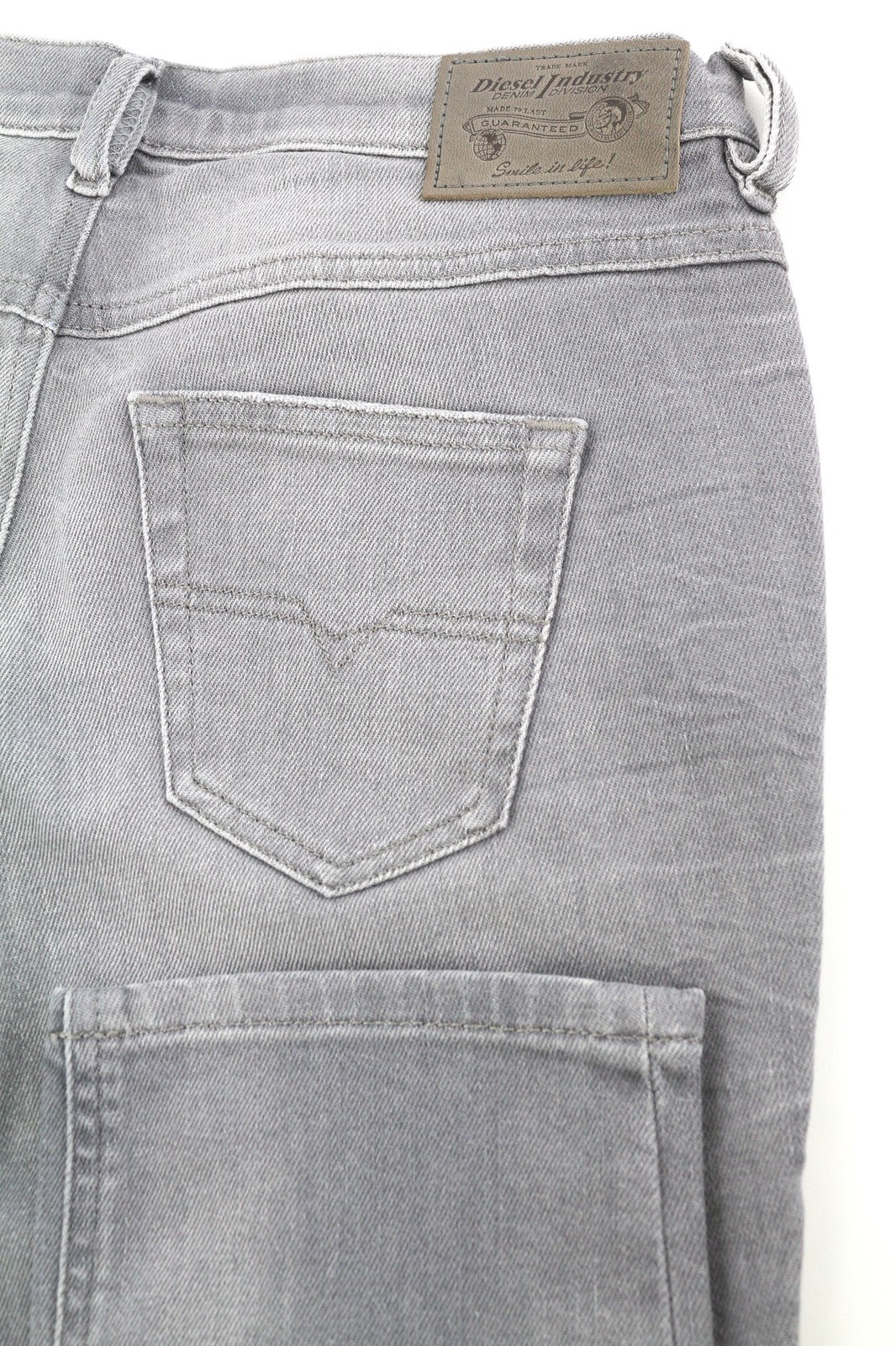 DIESEL Belthy-Ankle 0853H moteriški džinsai W25/L32 Slim Straight žemu juosmeniu RRP 200 € 