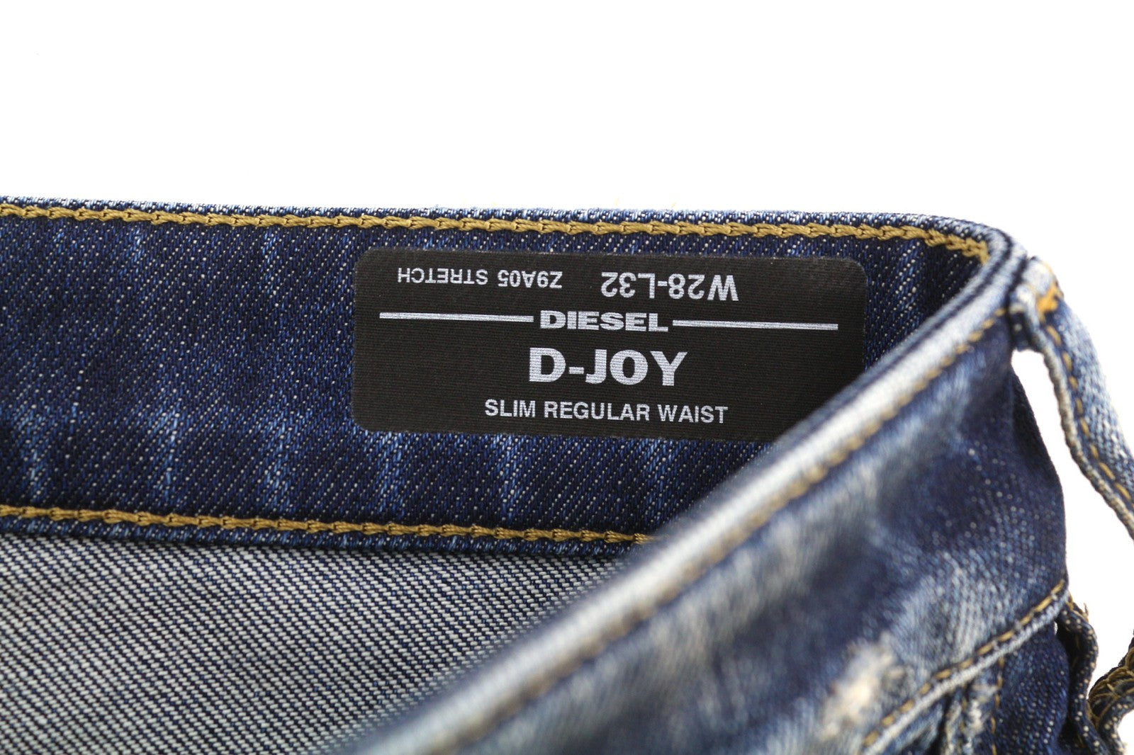 DIESEL D-Joy Z9A05 moteriški džinsai W28/L32 Slim Regular Waist Tamprūs, skalbtos mėlynos spalvos 