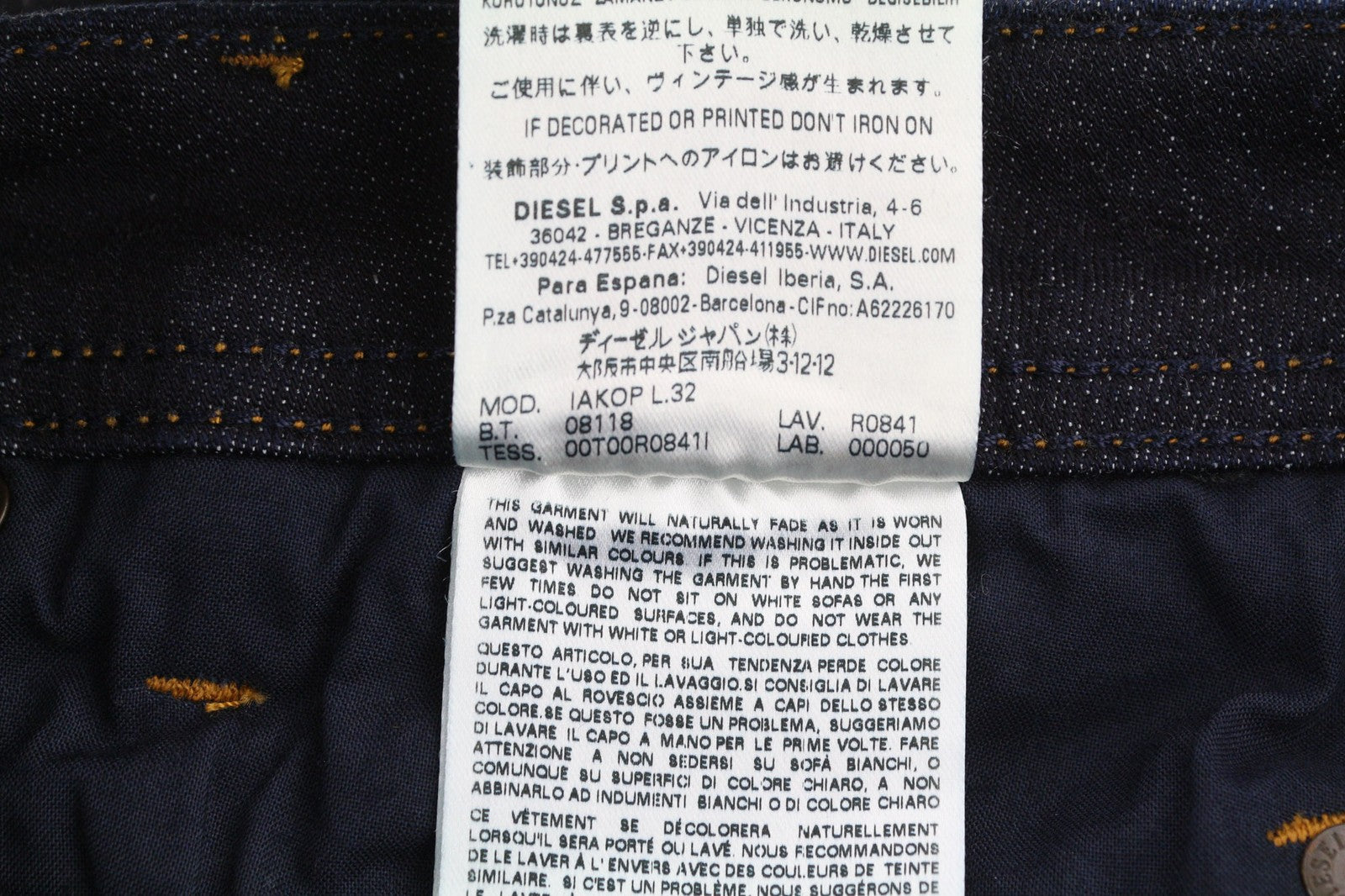 DIESEL Iakop R0841 vyriški džinsai W28/L32 Regular Slim Tapered Stretch tamsiai mėlyni 