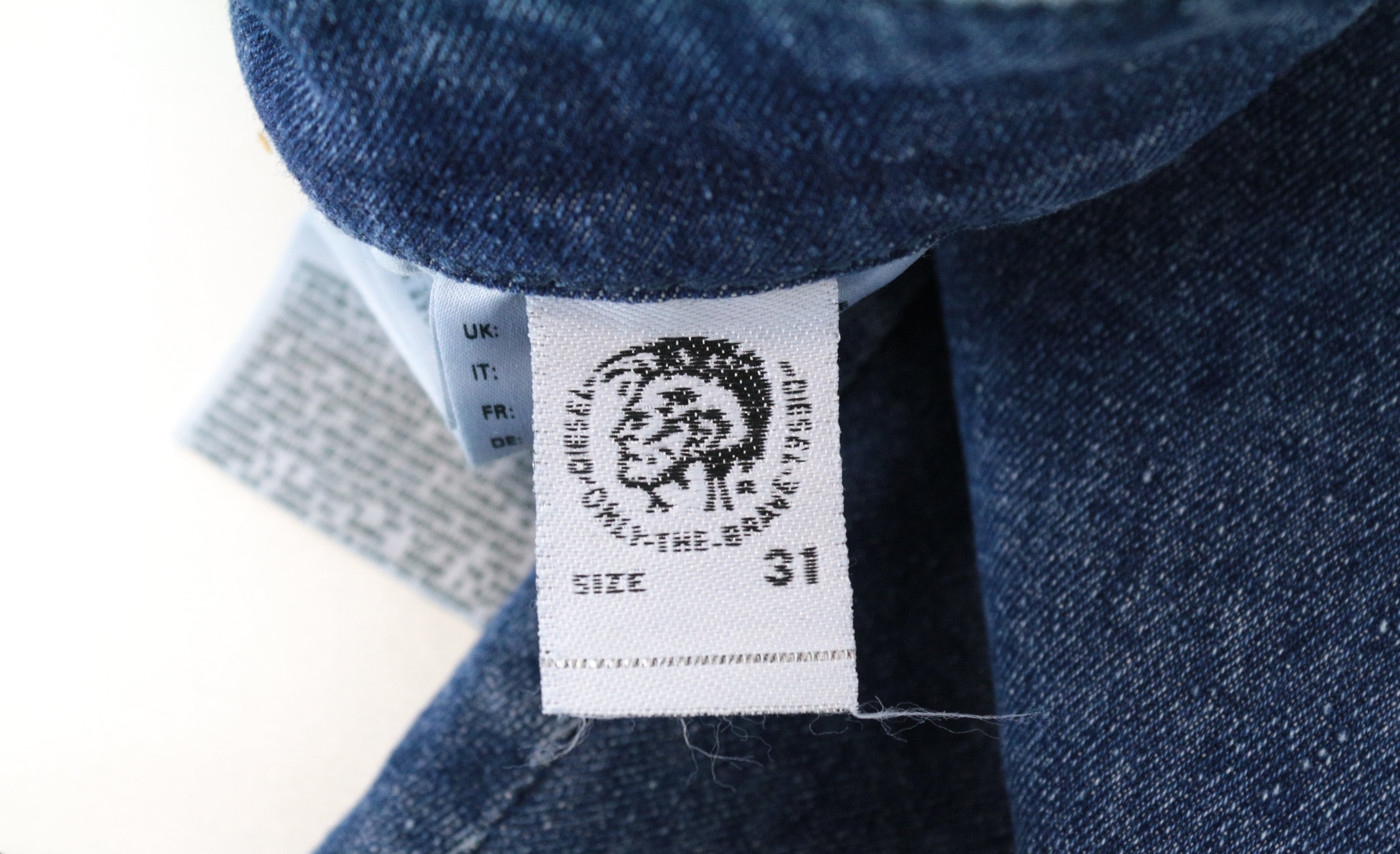 DIESEL Slandy 085AI moteriški mėlyni itin ploni tamprūs džinsai W31/L32 