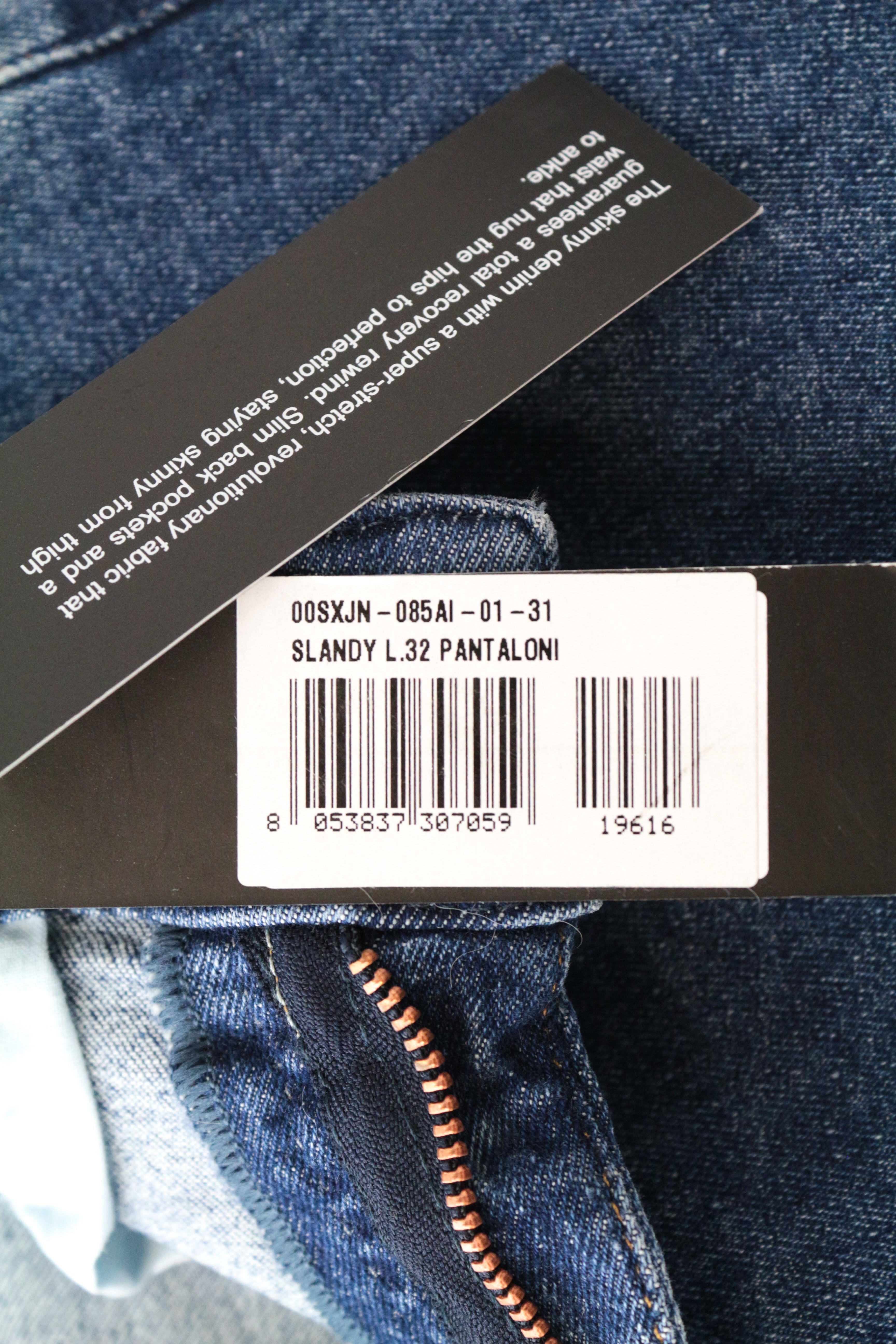 DIESEL Slandy 085AI moteriški mėlyni itin ploni tamprūs džinsai W31/L32 