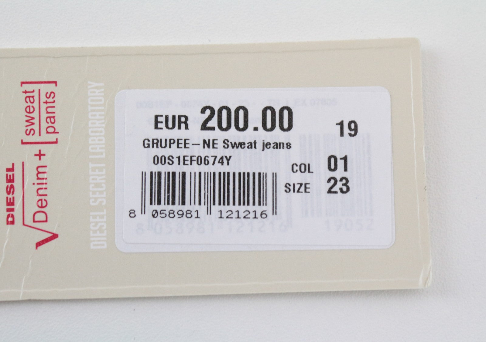 DIESEL Grupee-Ne 0674Y moteriški džinsai W23 Sweat Jogg Slim medvilniniai tamprūs mėlyni 