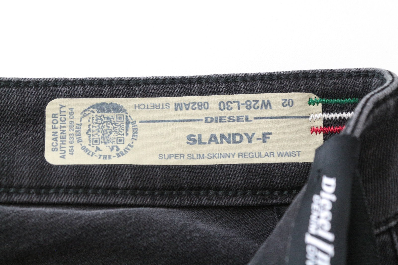 DIESEL Slandy-F 082AM moteriški pilki, ploni, itin aptempti džinsai iš medvilnės, W28/L30 