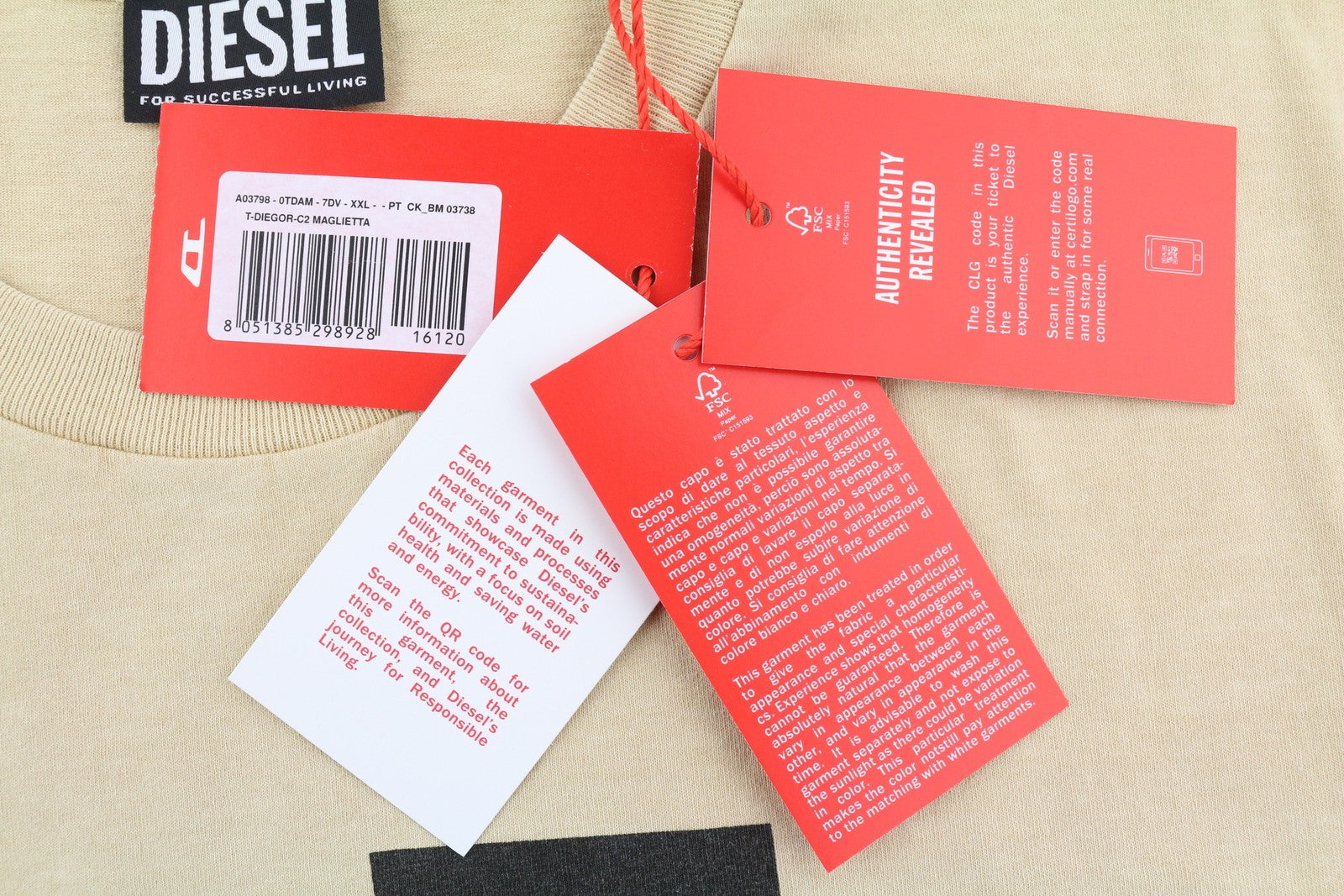 DIESEL T-Diegor-C2 vyriški marškinėliai, 2XL, smėlio spalvos, trumpomis rankovėmis, apvalios iškirptės, trikotažo raštu.