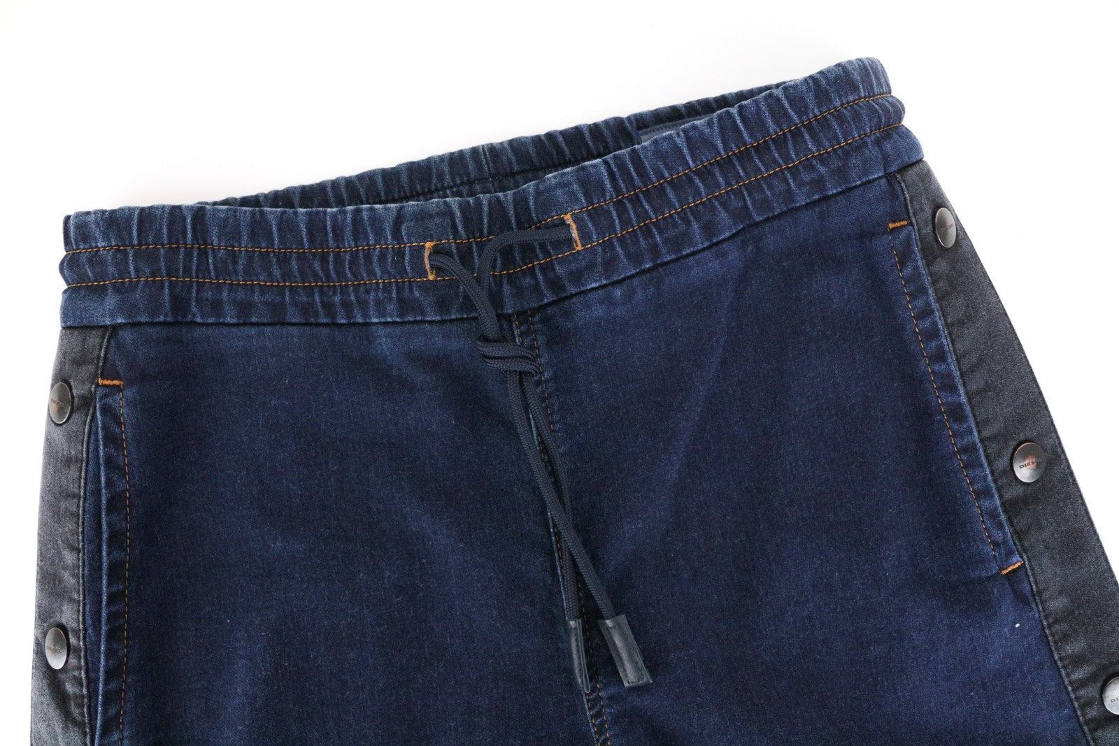 DIESEL Abbie-Ne 069AW moteriški W27 Jogg plačių klešnių mėlyni tamprūs medvilniniai džinsai 