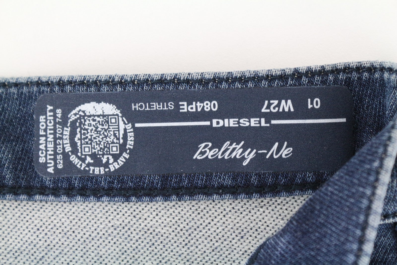 DIESEL Belthy-Ne 084PE moteriški W27 Jogg mėlyni tiesūs, tamprūs medvilniniai džinsai 