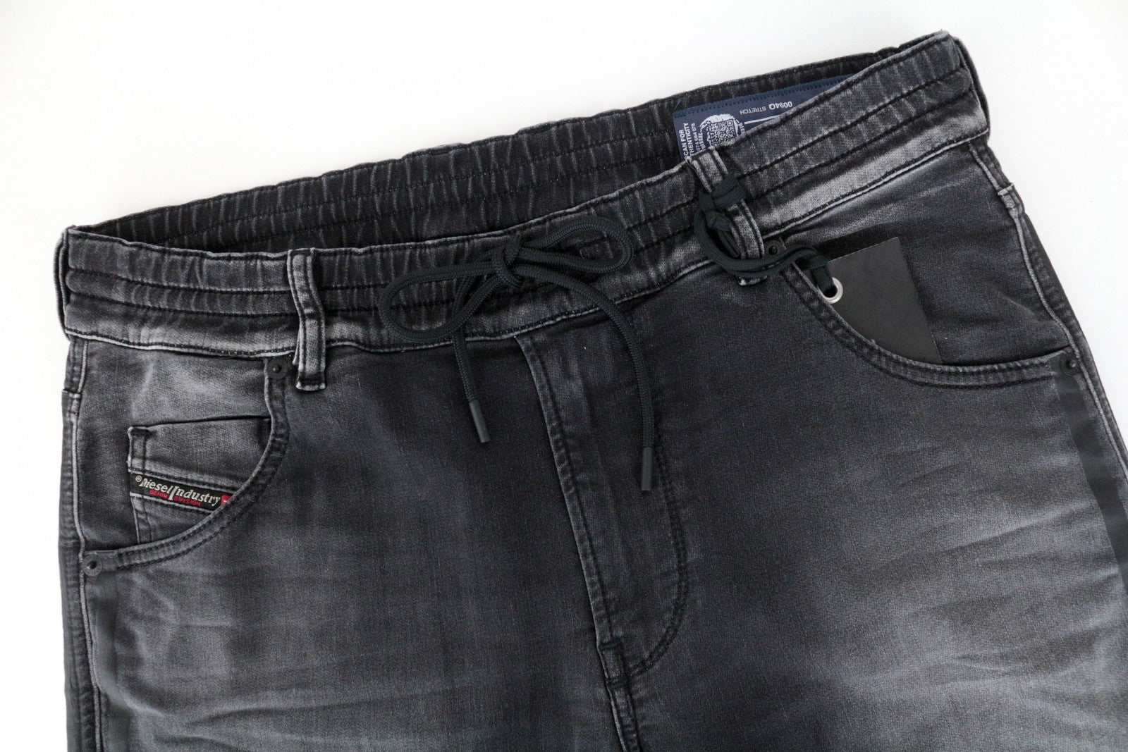 DIESEL Krailey R-SP-NE 0094Q moteriški W27 pilki Slim Jogg Fit tamprūs skalbinių džinsai 