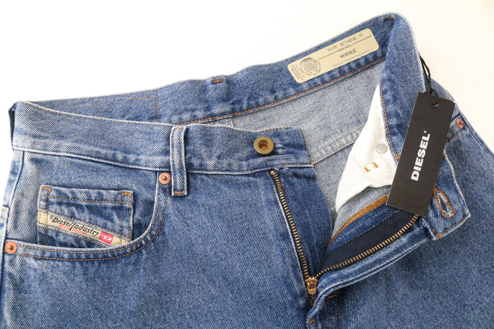 DIESEL Widee 0077V moteriškos W28/L30 tiesios mėlynos medvilninės džinsinės kelnės su 5 kišenėmis 