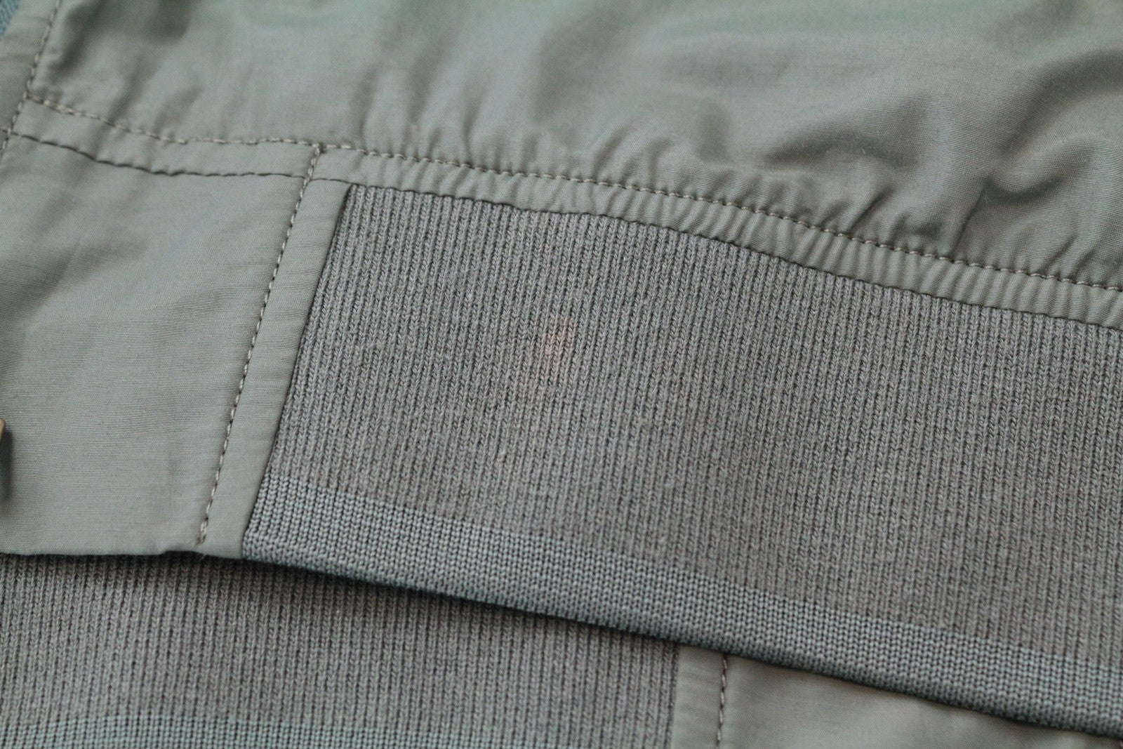 RICHMOND vyriška 48 žalia lengva laisvalaikio ilgarankovė vienaeilė striukė 