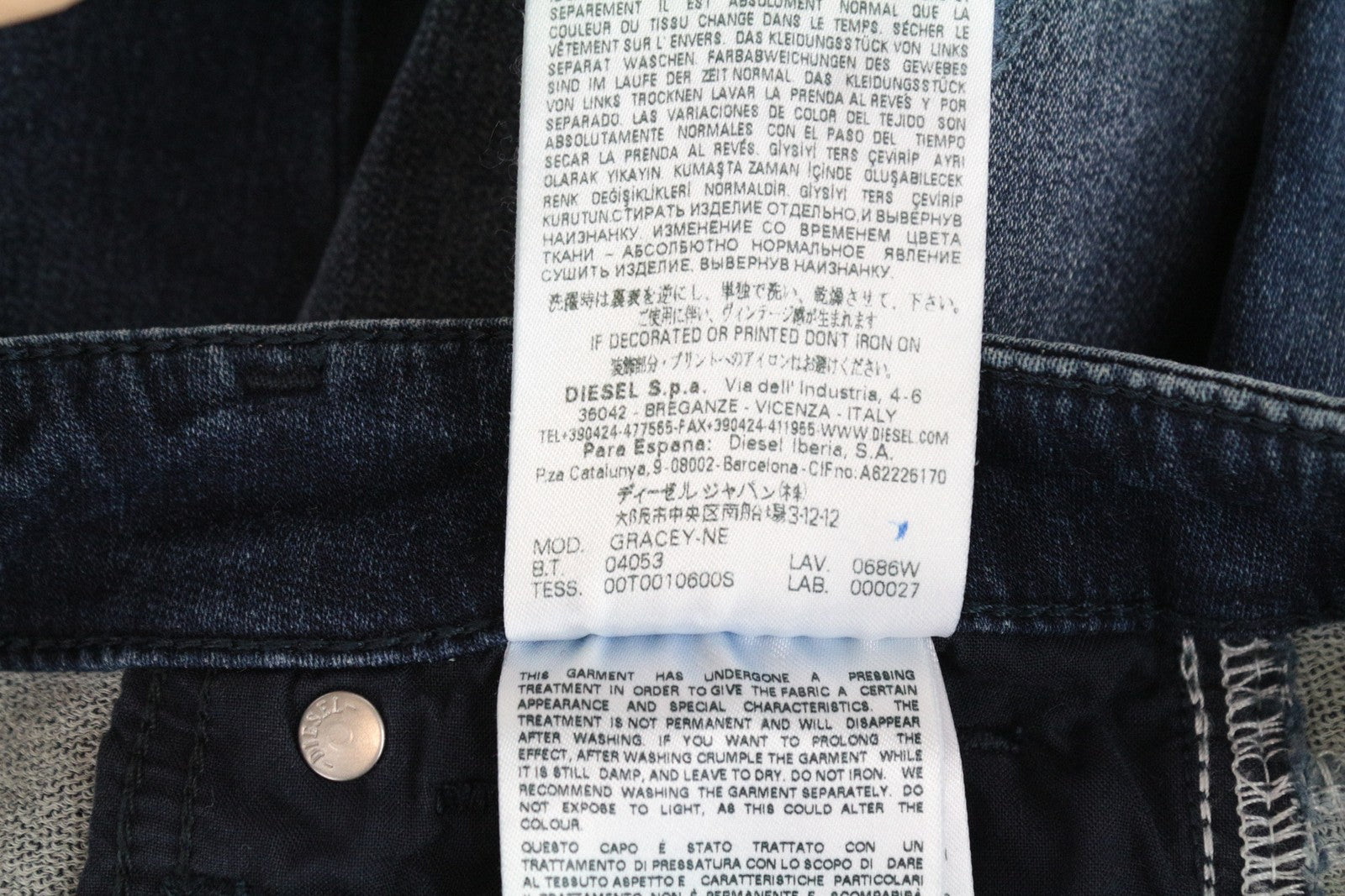 DIESEL Gracey-Ne 0686W moteriški W23 Slim mėlyni medvilniniai Jogg tamprūs džinsai 