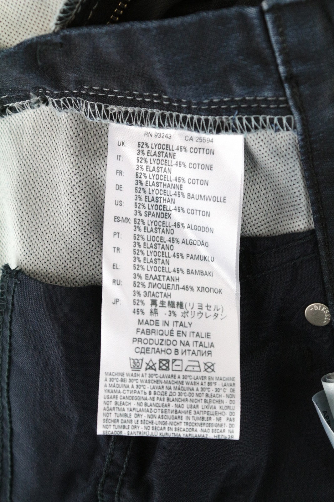 DIESEL Gracey-Ne 0688U moteriški W25 ploni juodi dengti tamprūs jogg džinsai 