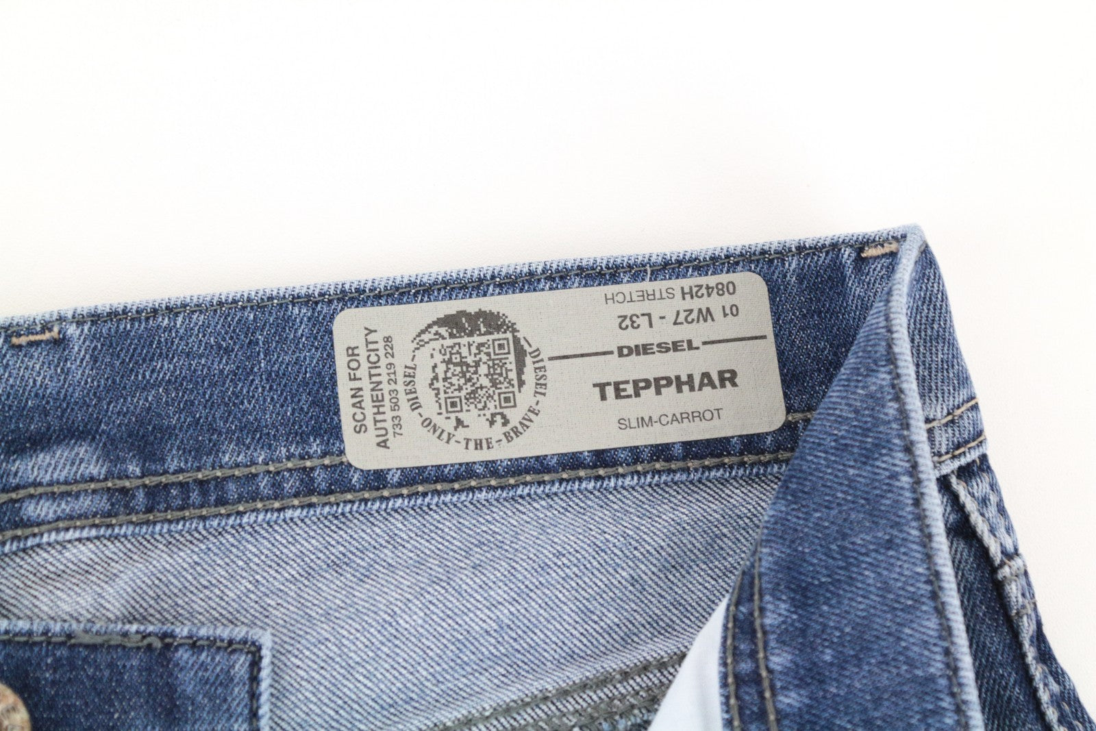 DIESEL Tepphar 0842H vyriški džinsai W27/L32 Slim mėlyni tamprūs medvilniniai džinsai