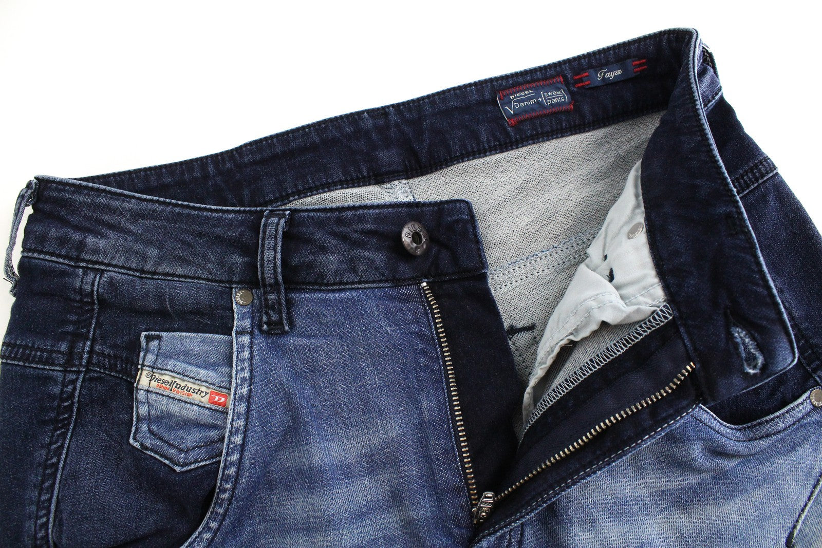 DIESEL Fayza-NE 0667A moteriškos W25 Boyfriend mėlynos Jogg džinsinės kelnės su užtrauktuku, žemu tarpkoju 