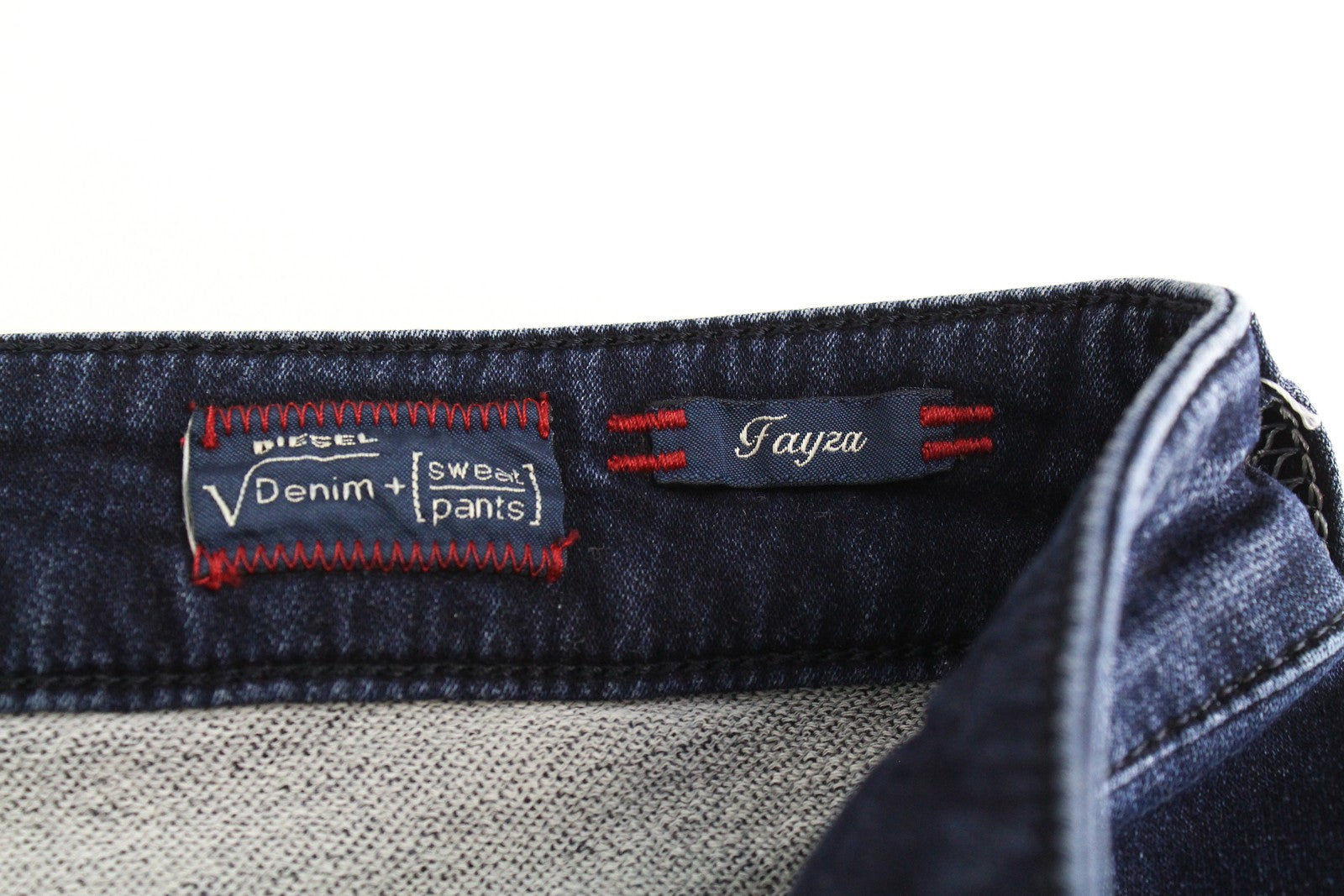 DIESEL Fayza-NE 0667A moteriškos W25 Boyfriend mėlynos Jogg džinsinės kelnės su užtrauktuku, žemu tarpkoju 