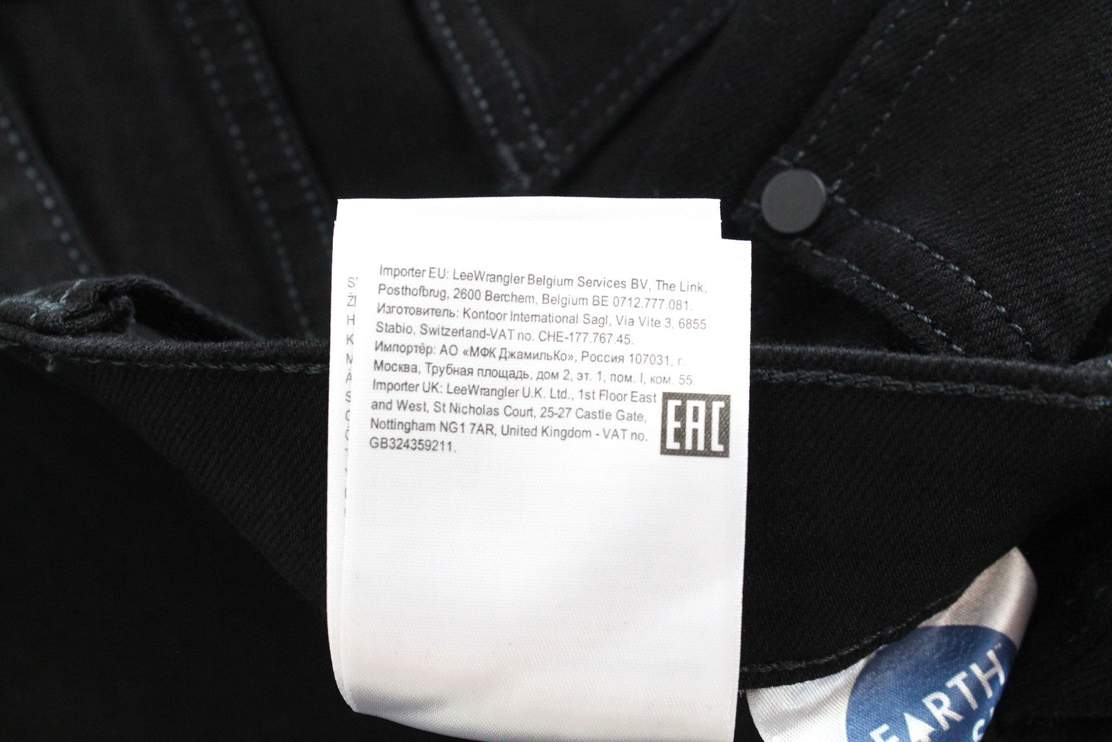 WRANGLER Greensboro vyriški W30/L32 juodi tiesaus kirpimo džinsai, tamprūs, įprasti 