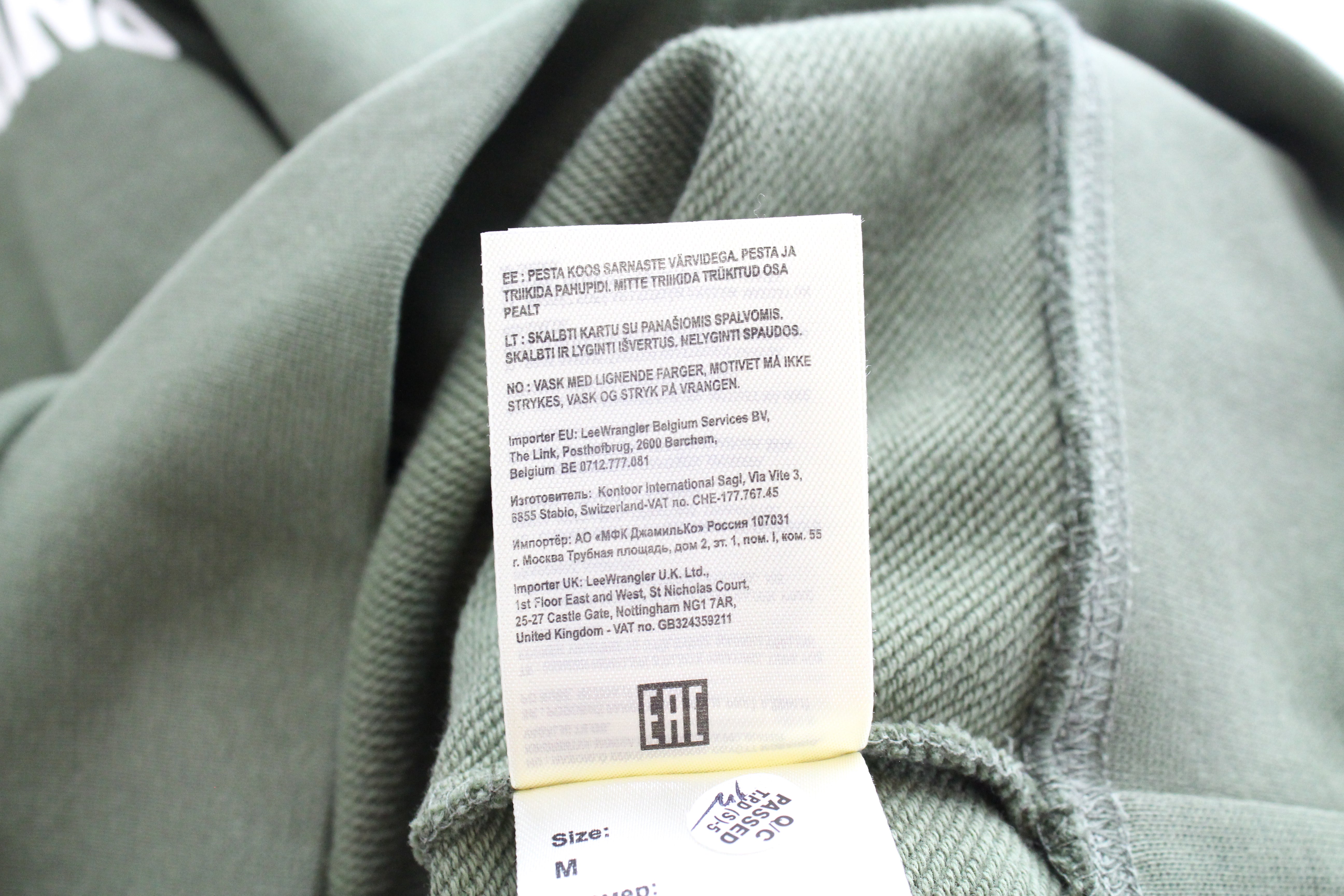 WRANGLER vyriškas žalias M dydžio flisinis džemperis su gobtuvu ir šūkiu 