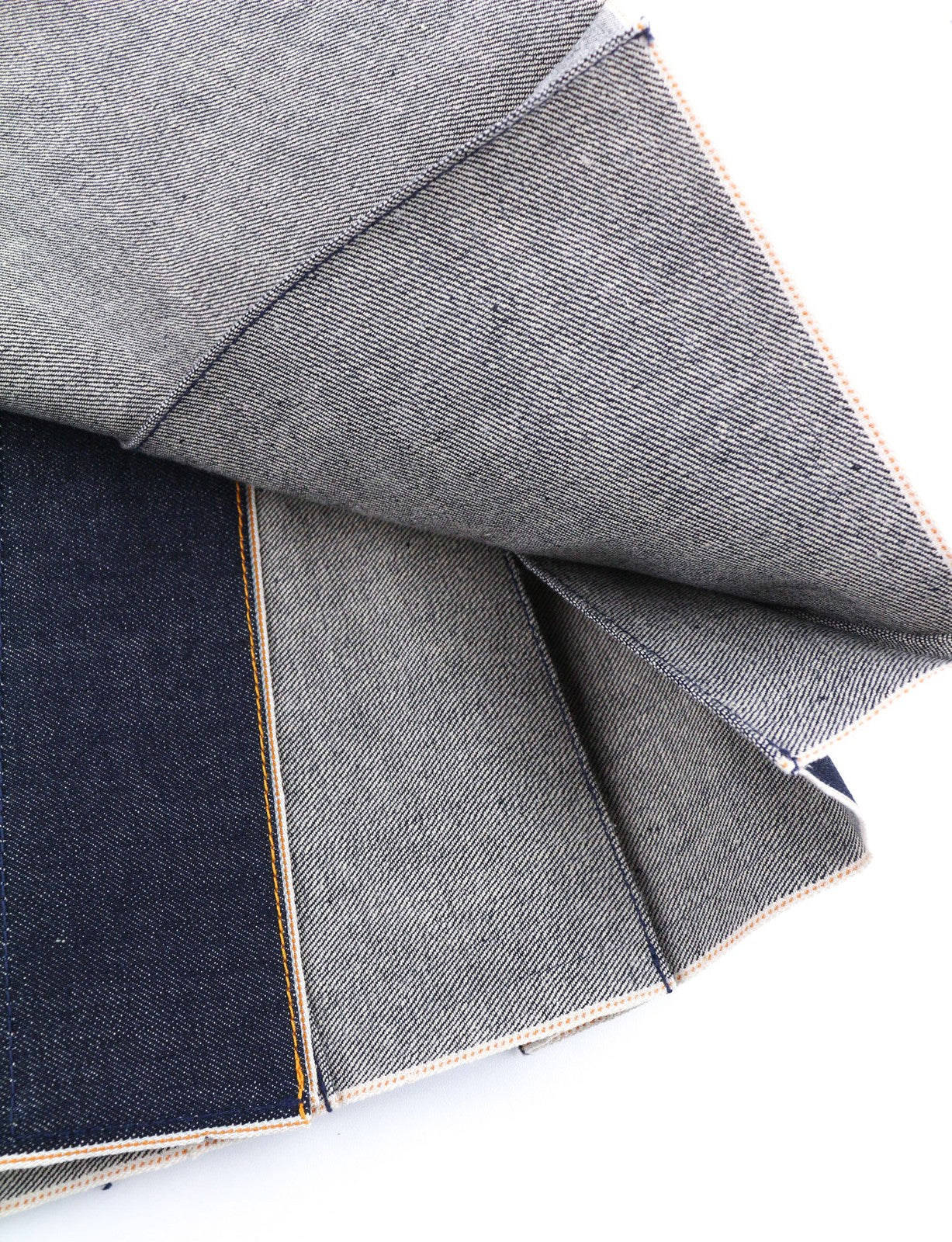 NUDIE moteriškas sijonas M su klostuotomis kišenėmis ir sagomis, tamsiai mėlynas, džinsinis 