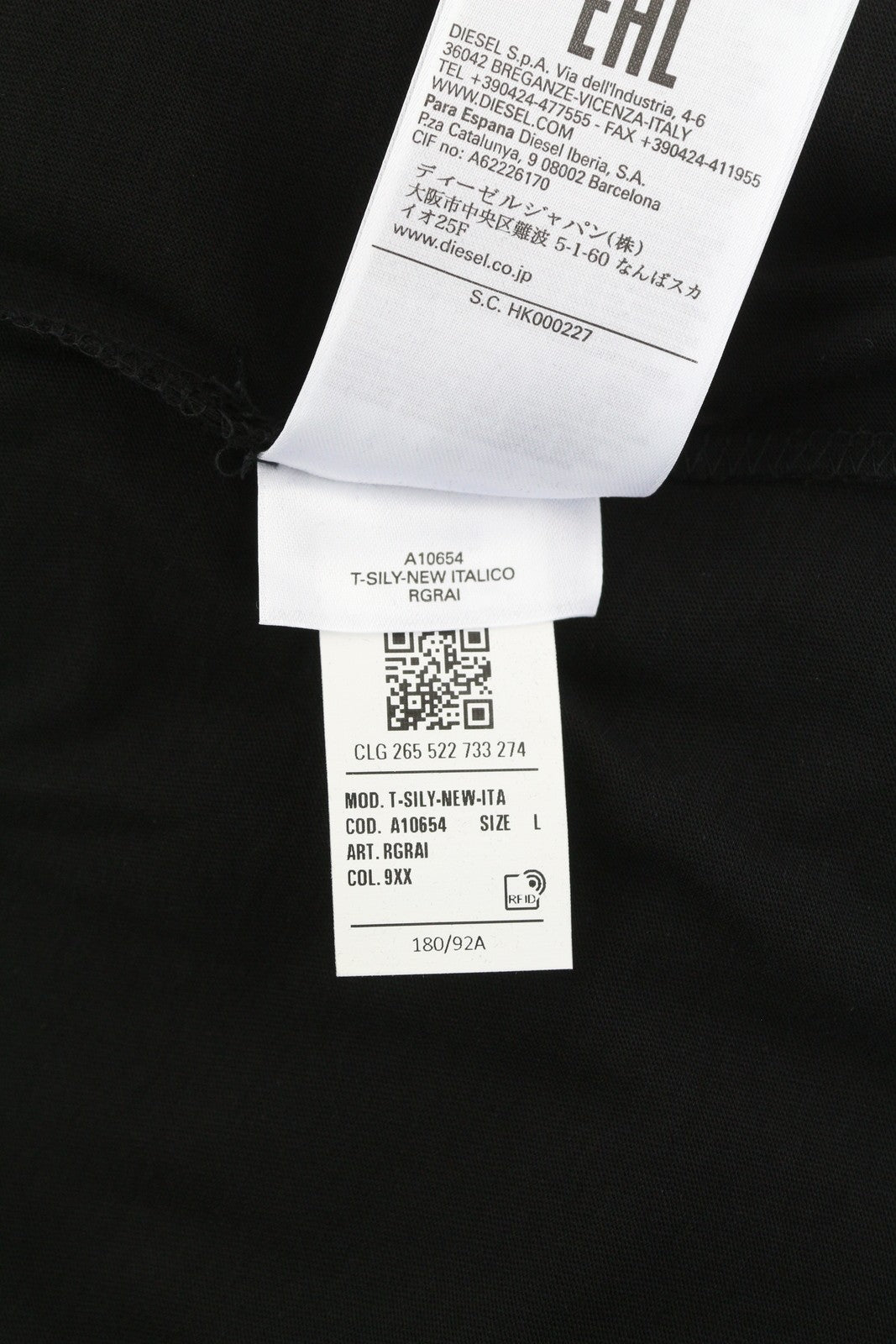 DIESEL T-Sily-New-Ita moteriški marškinėliai L dydžio, juodi, trikotažo medvilniniai, apvalios iškirptės, trumpomis rankovėmis.