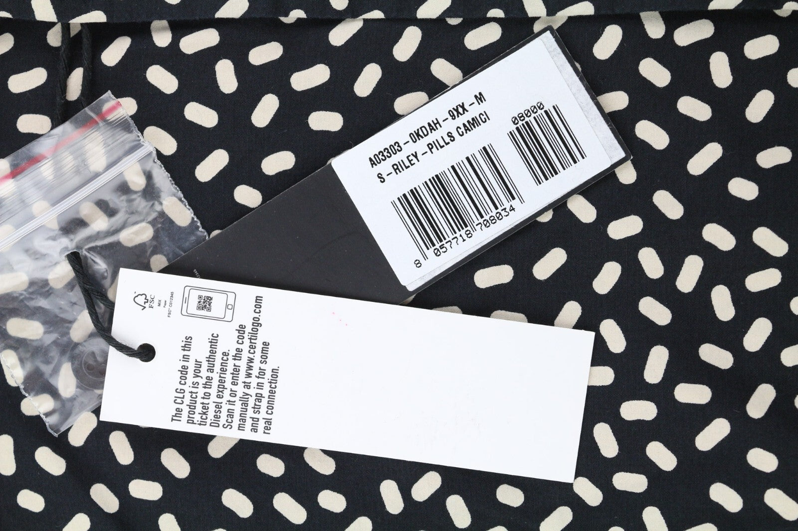 DIESEL S-Riley-Pills vyriški marškinėliai M raštuoti sagomis užsegami platėjančios apykaklės raštu RRP110