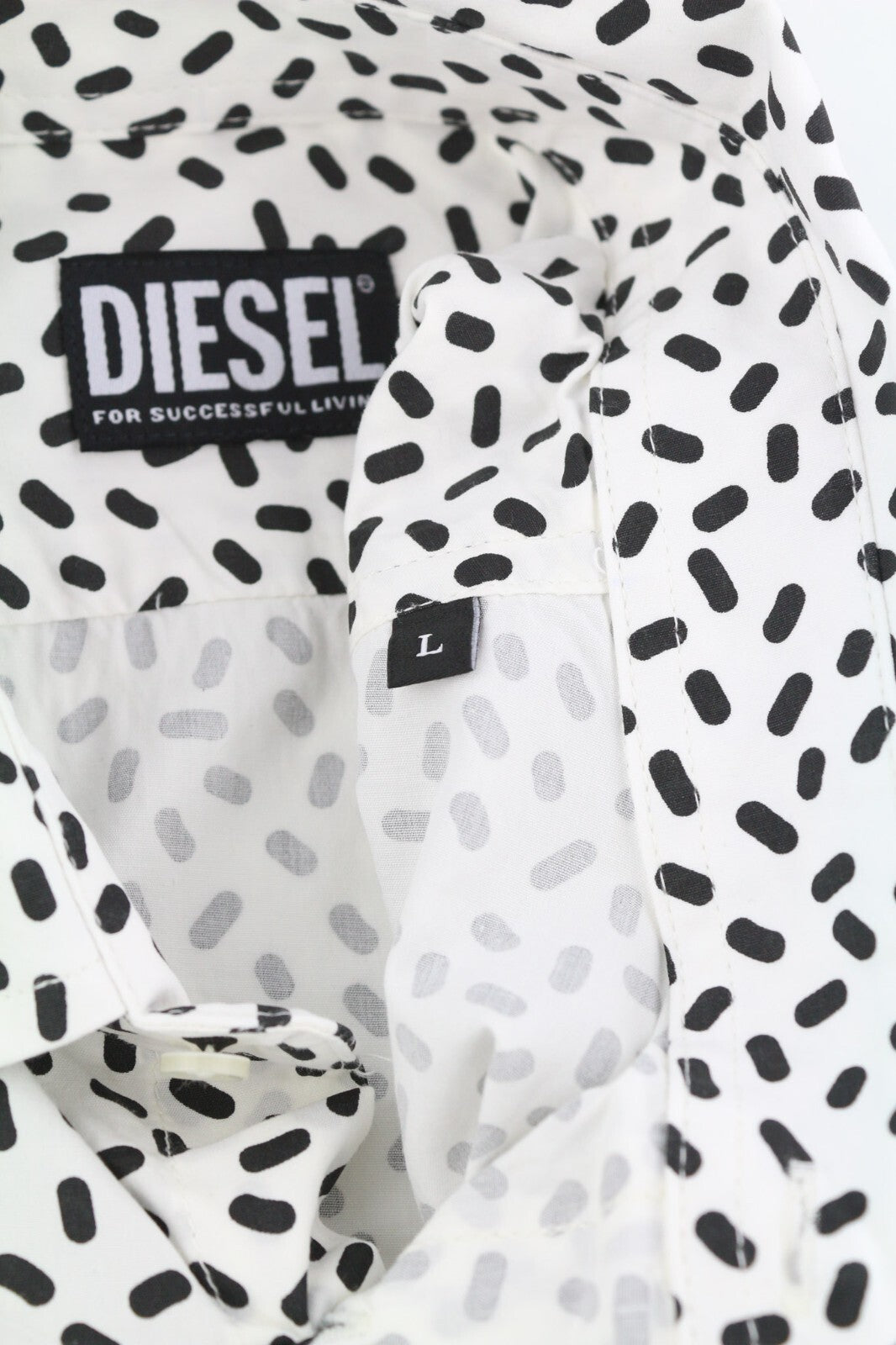 DIESEL S-Riley-Pills vyriški marškinėliai L raštuotais sagomis išskleidžiama apykakle RRP110