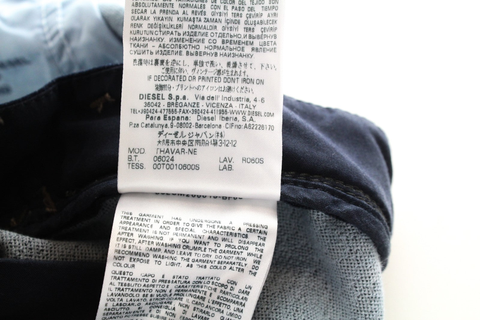 DIESEL Thavar-NE R060S vyriški džinsai W28 Jogg Slim mėlyni skalbtos medvilnės tamprūs audinys 