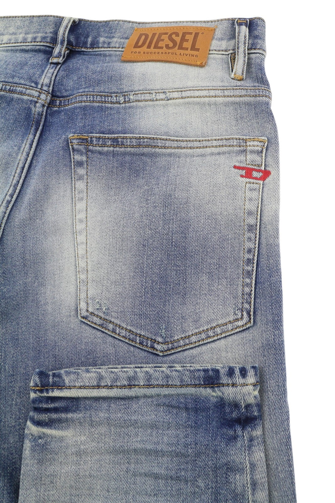 DIESEL D-Fining 009RS vyriški džinsai W30/L32 siaurėjančiomis klešnėmis su tampriais, skalbtais logotipais. 