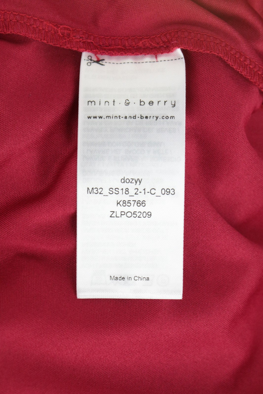 MINT &amp; BERRY moteriška suknelė UK8 raudona ilgomis rankovėmis, nėriniuota žemiau kelių, daugiasluoksnė 