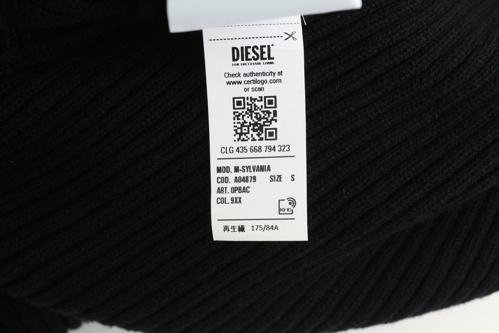 DIESEL M-Sylvania moteriškas megztinis S dydžio, juodas, vilnonis, megztas su diržu, iškirpte, rekomenduojama mažmeninė kaina – 195 € 