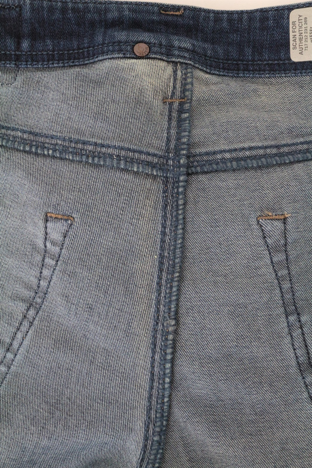 DIESEL Larkee-Beex 084BU Men's Jeans W28/L32 Regular Tapered Blue Washed