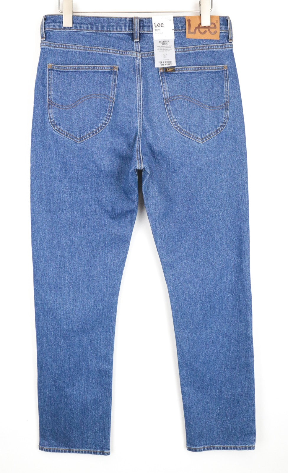 LEE West vyriški džinsai W32/L32 laisvalaikio kirpimo, skalbtos mėlynos medvilnės džinso spalvos. 