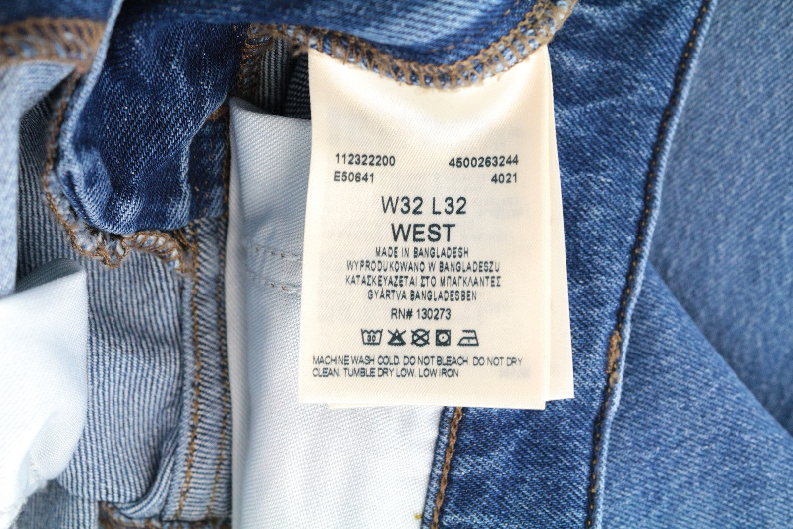 LEE West vyriški džinsai W32/L32 laisvalaikio kirpimo, skalbtos mėlynos medvilnės džinso spalvos. 