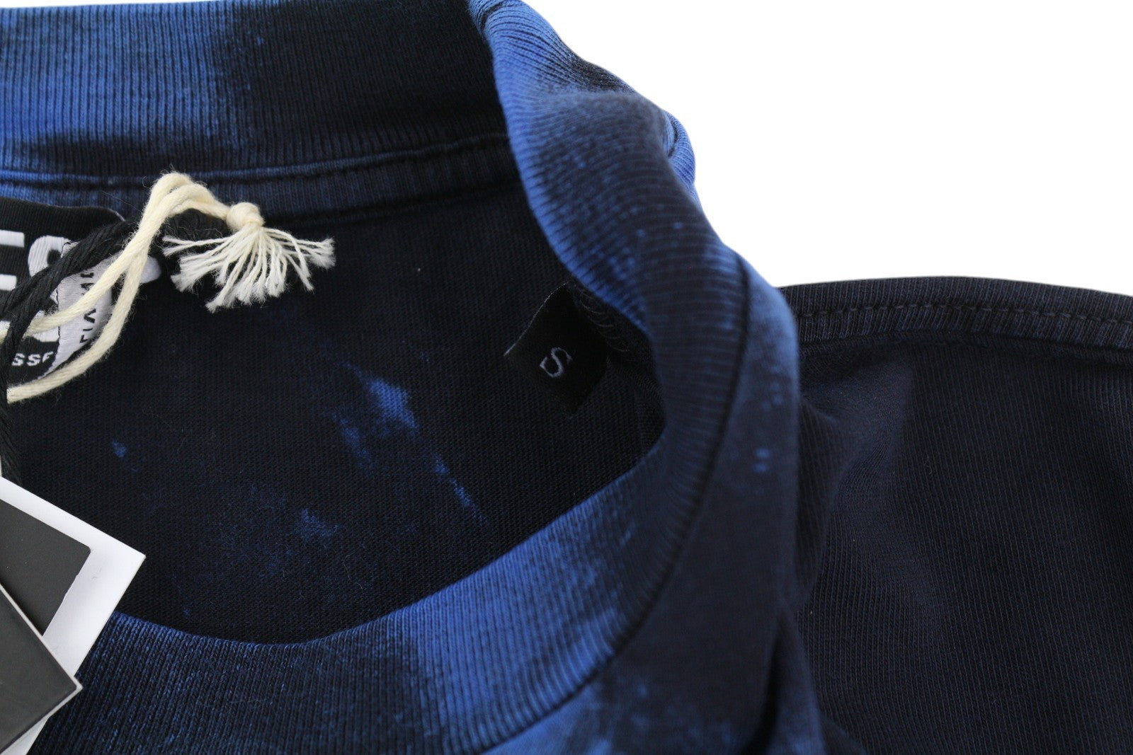 DIESEL T-Just-B84 vyriški marškinėliai S dydžio, juodi, trikotažiniai, tamprūs, apvalios apykaklės, rekomenduojama kaina – 150 € 