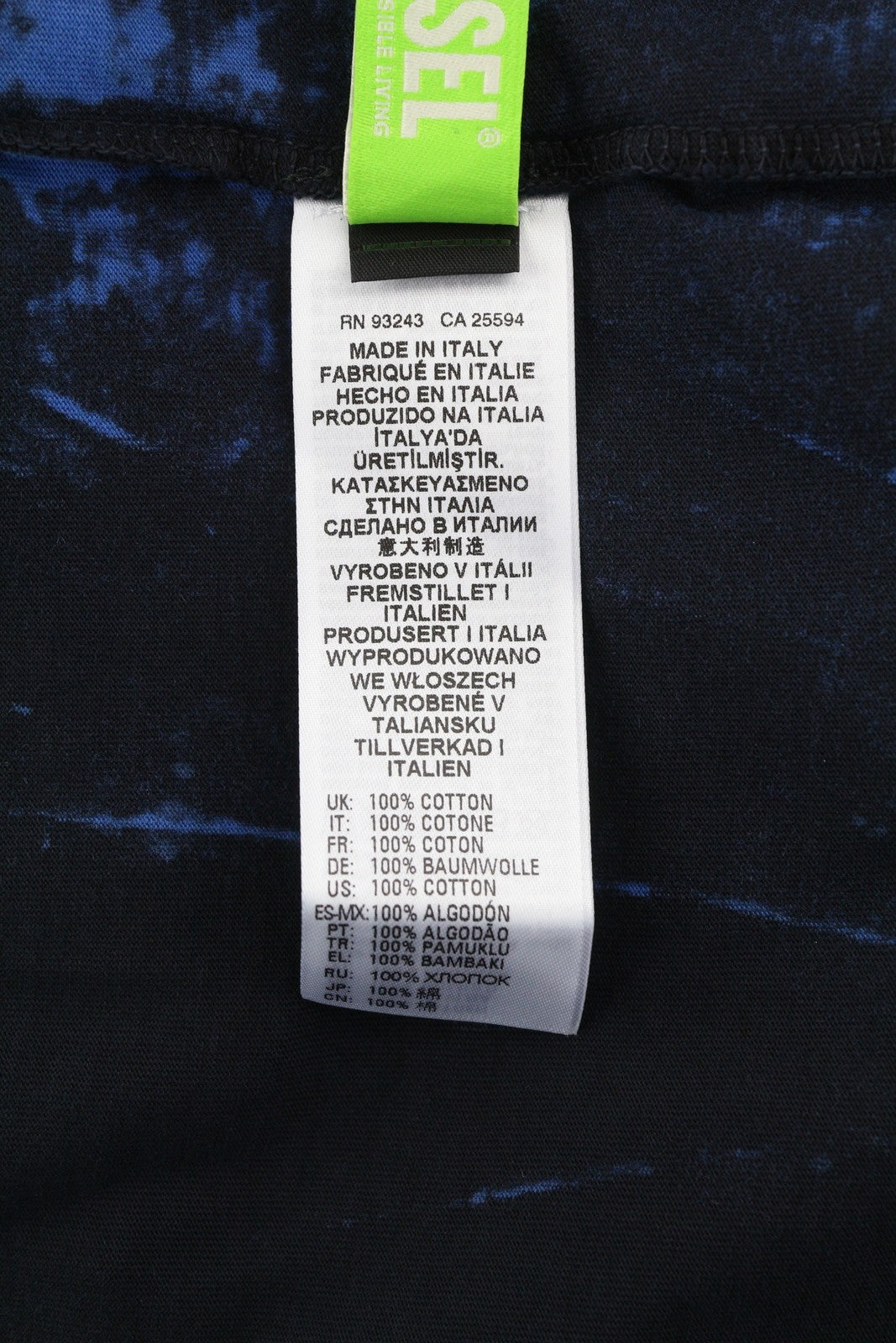 DIESEL T-Just-B84 vyriški marškinėliai S dydžio, juodi, trikotažiniai, tamprūs, apvalios apykaklės, rekomenduojama kaina – 150 € 