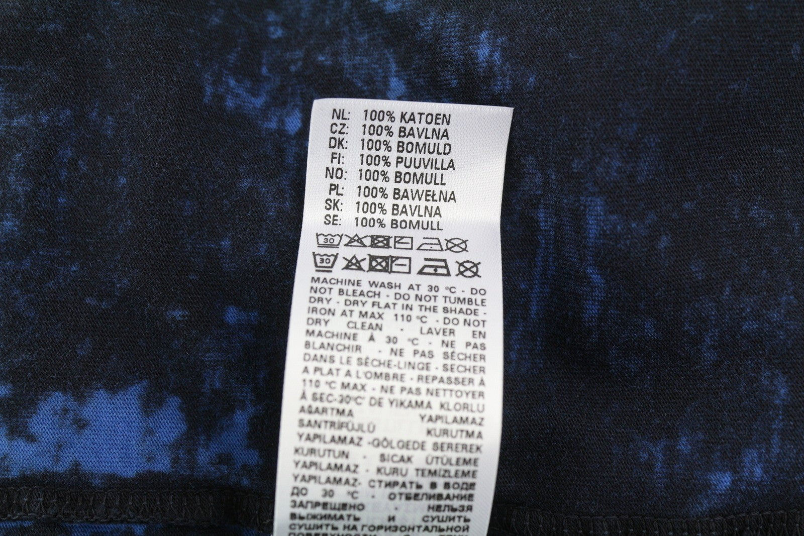 DIESEL T-Just-B84 vyriški marškinėliai S dydžio, juodi, trikotažiniai, tamprūs, apvalios apykaklės, rekomenduojama kaina – 150 € 