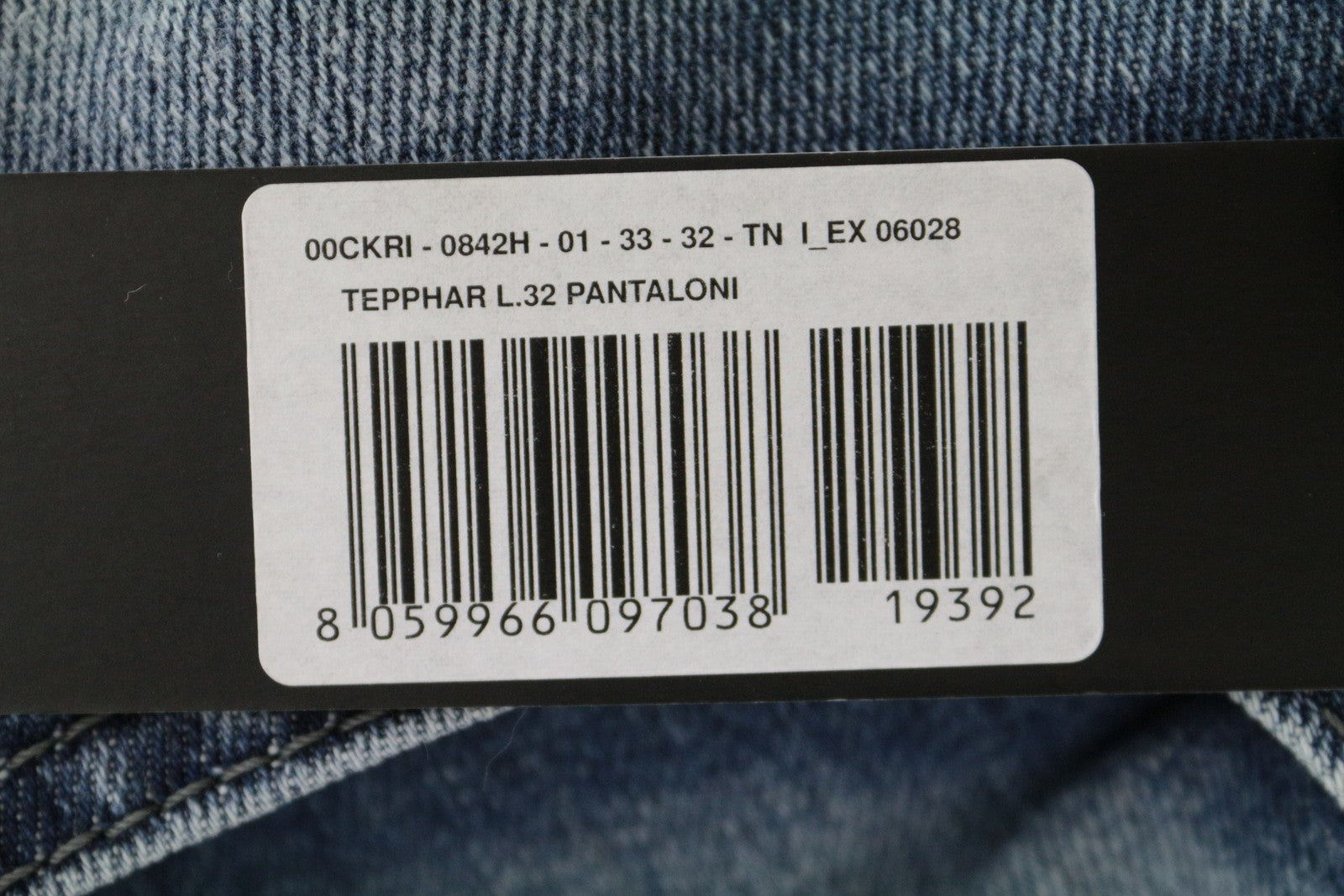 DIESEL Tepphar 0842H vyriški džinsai W33/L32 Slim Fit, mėlyni, medvilniniai, su 5 kišenėmis 