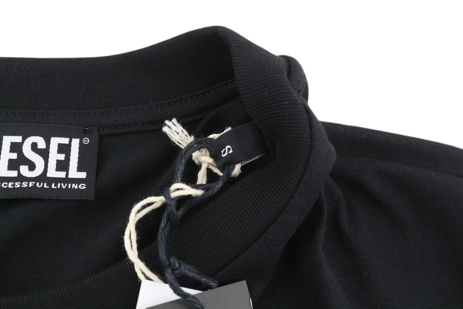 DIESEL T-Diegos-B6 vyriški marškinėliai S, juodi, tamprūs, siuvinėti, trumpomis rankovėmis. 